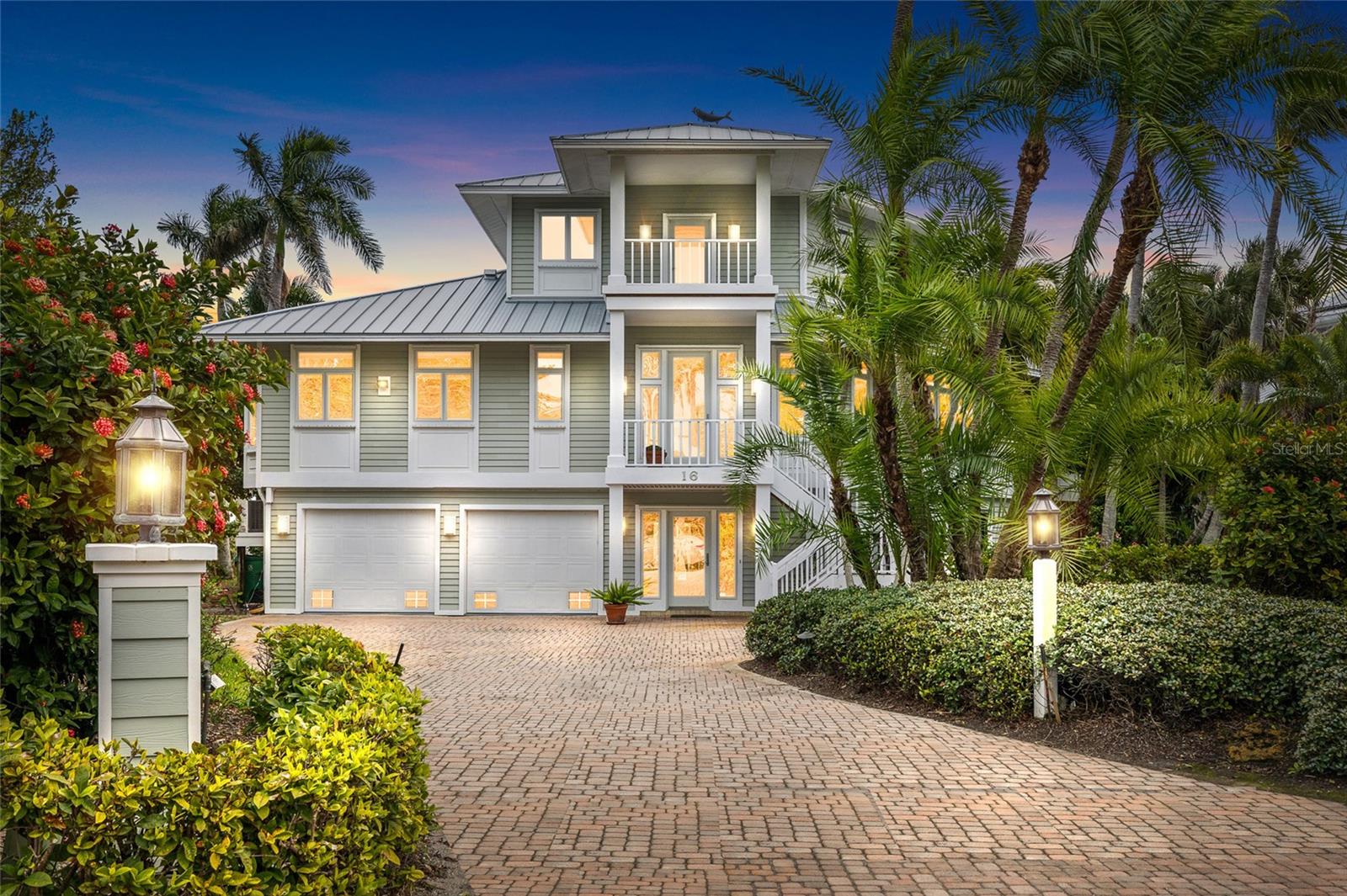 16 GROUPER HOLE DR