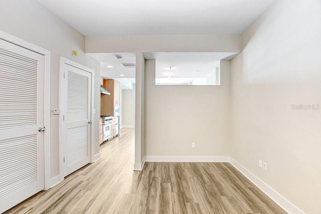 1120 E KENNEDY BLVD #1020