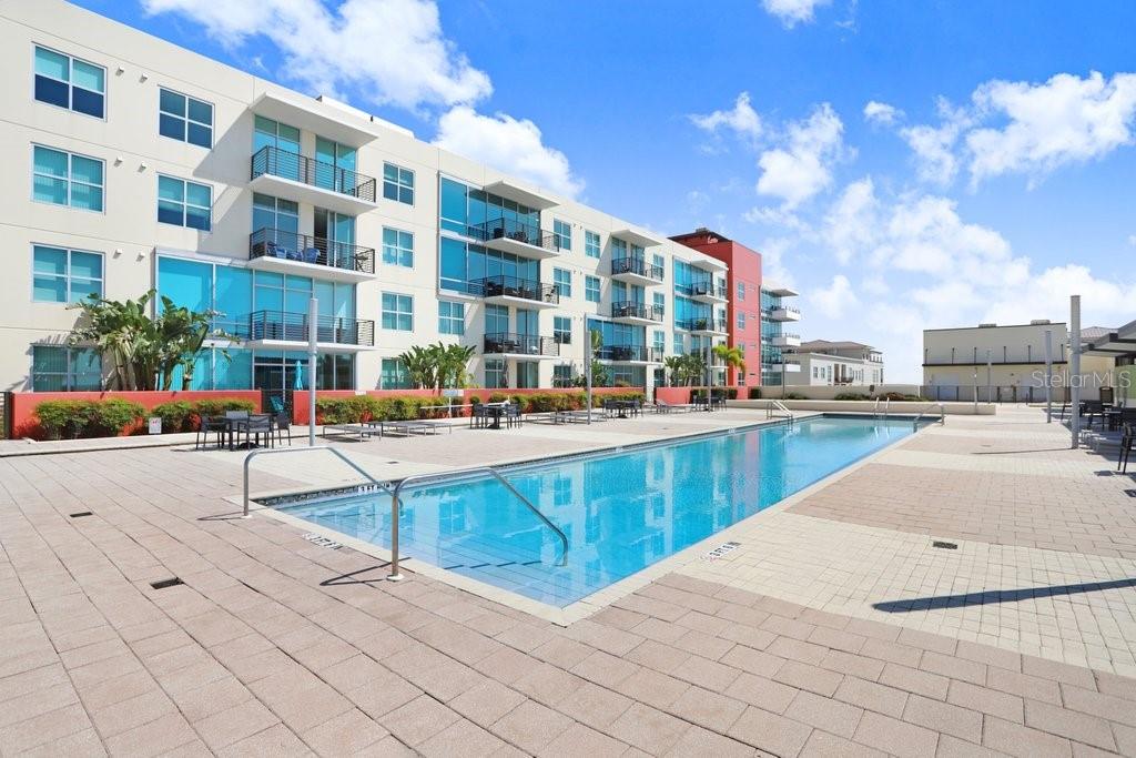 1120 E KENNEDY BLVD #1020