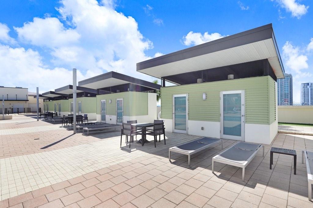1120 E KENNEDY BLVD #1020