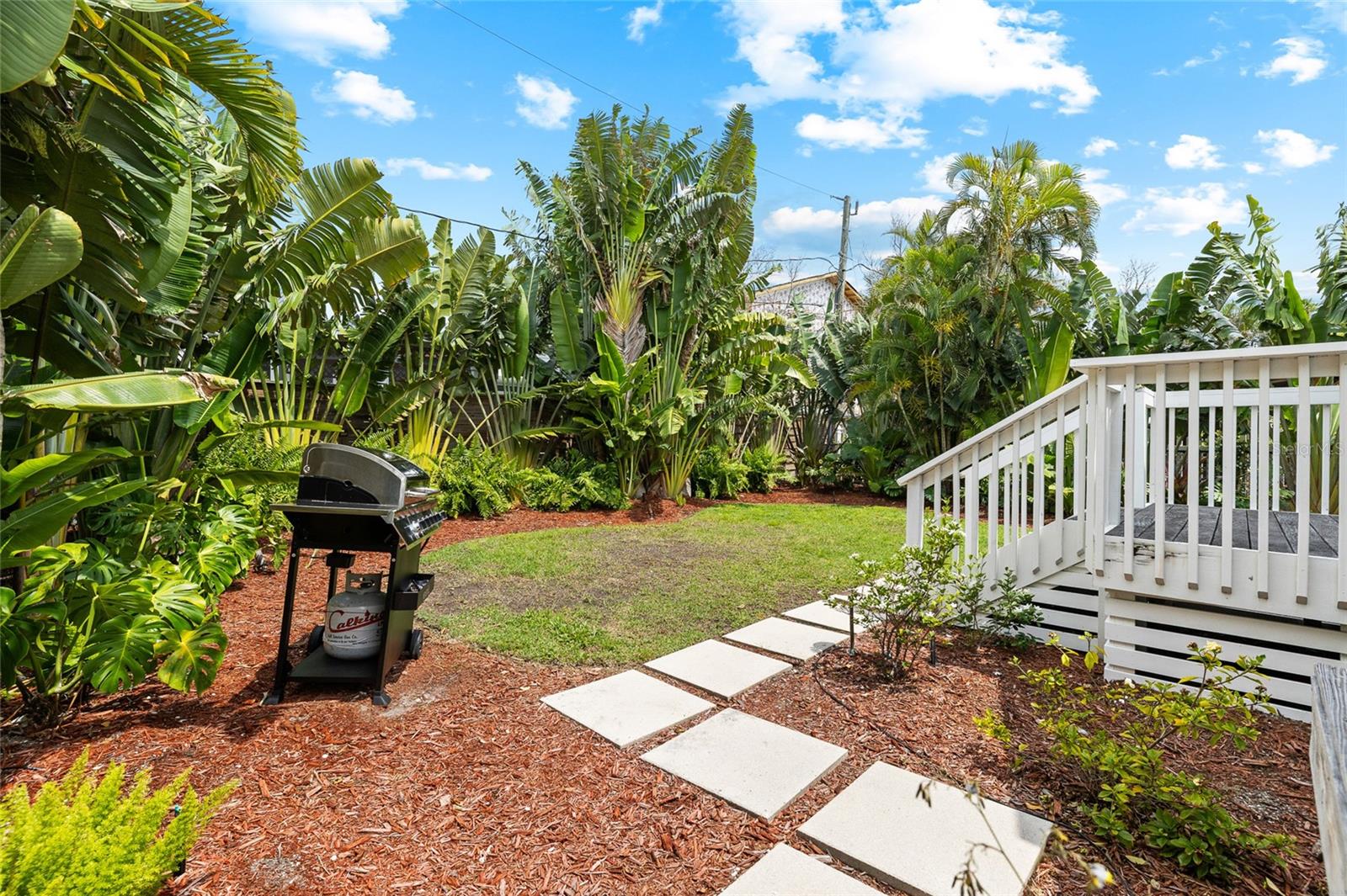 340 PALM AVE