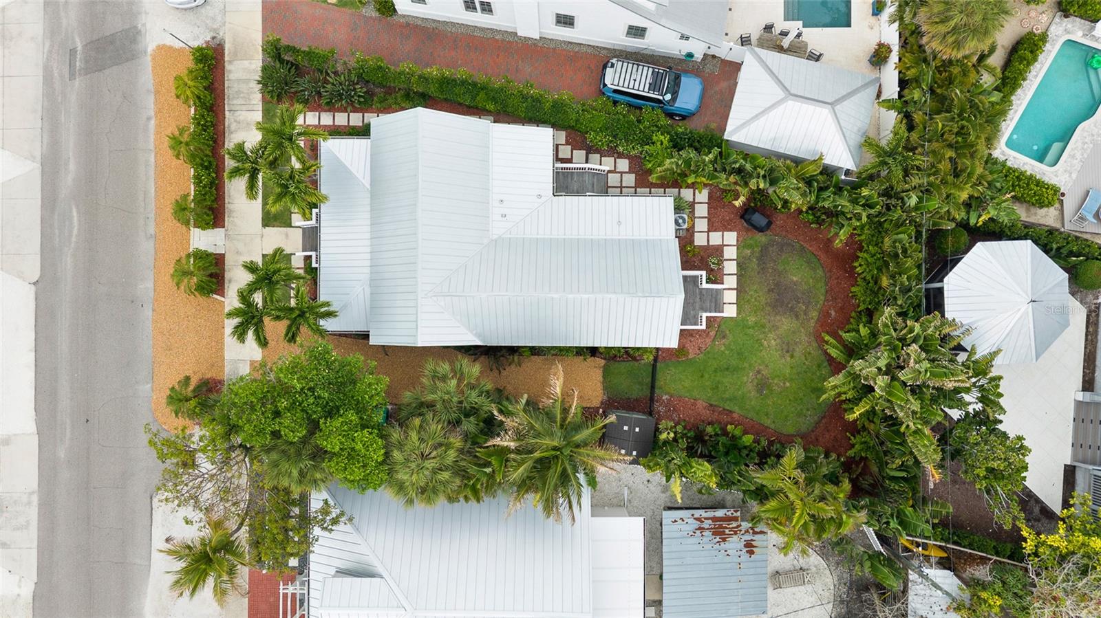 340 PALM AVE