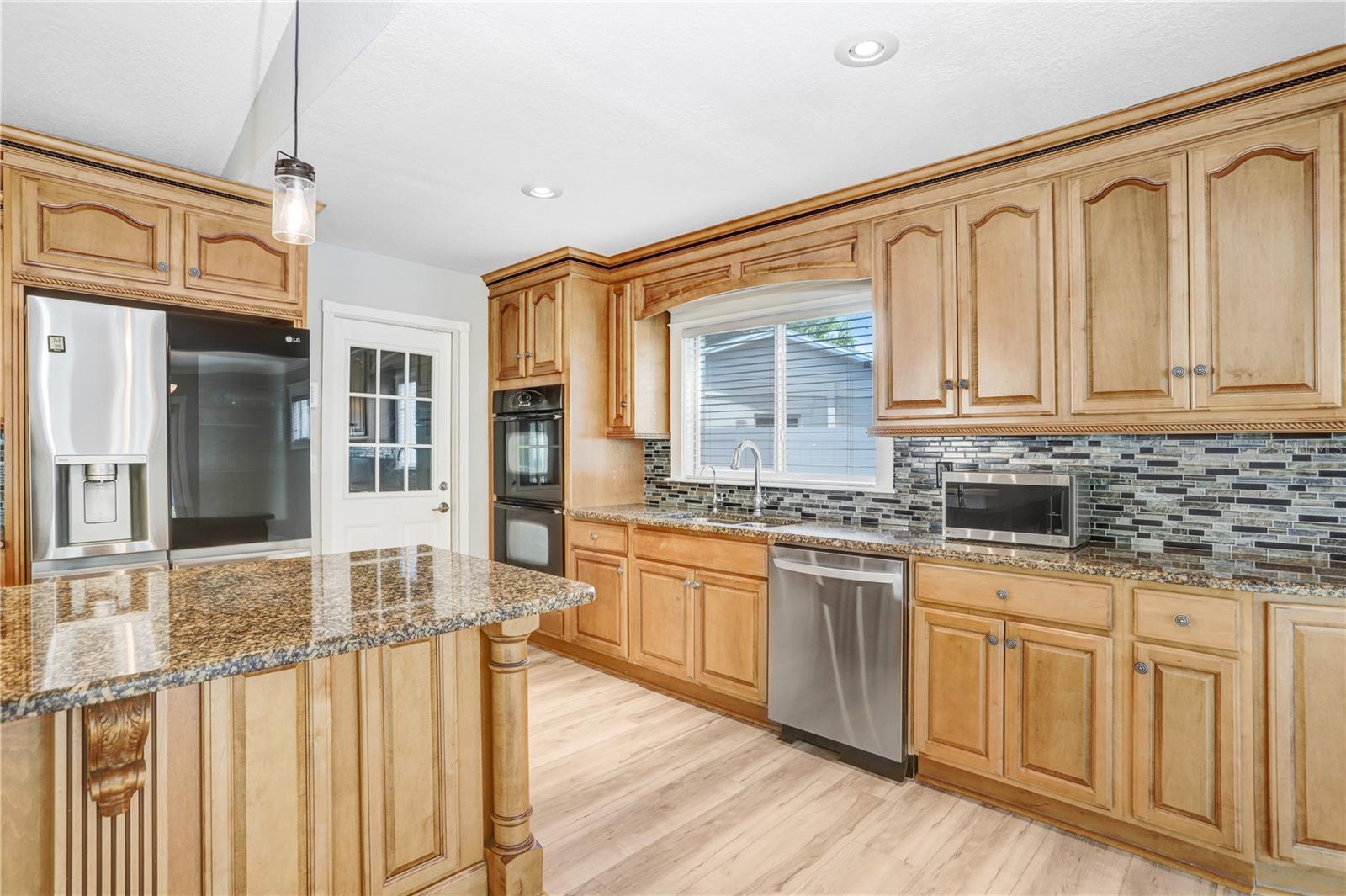 8404 BLACKSTONE CT