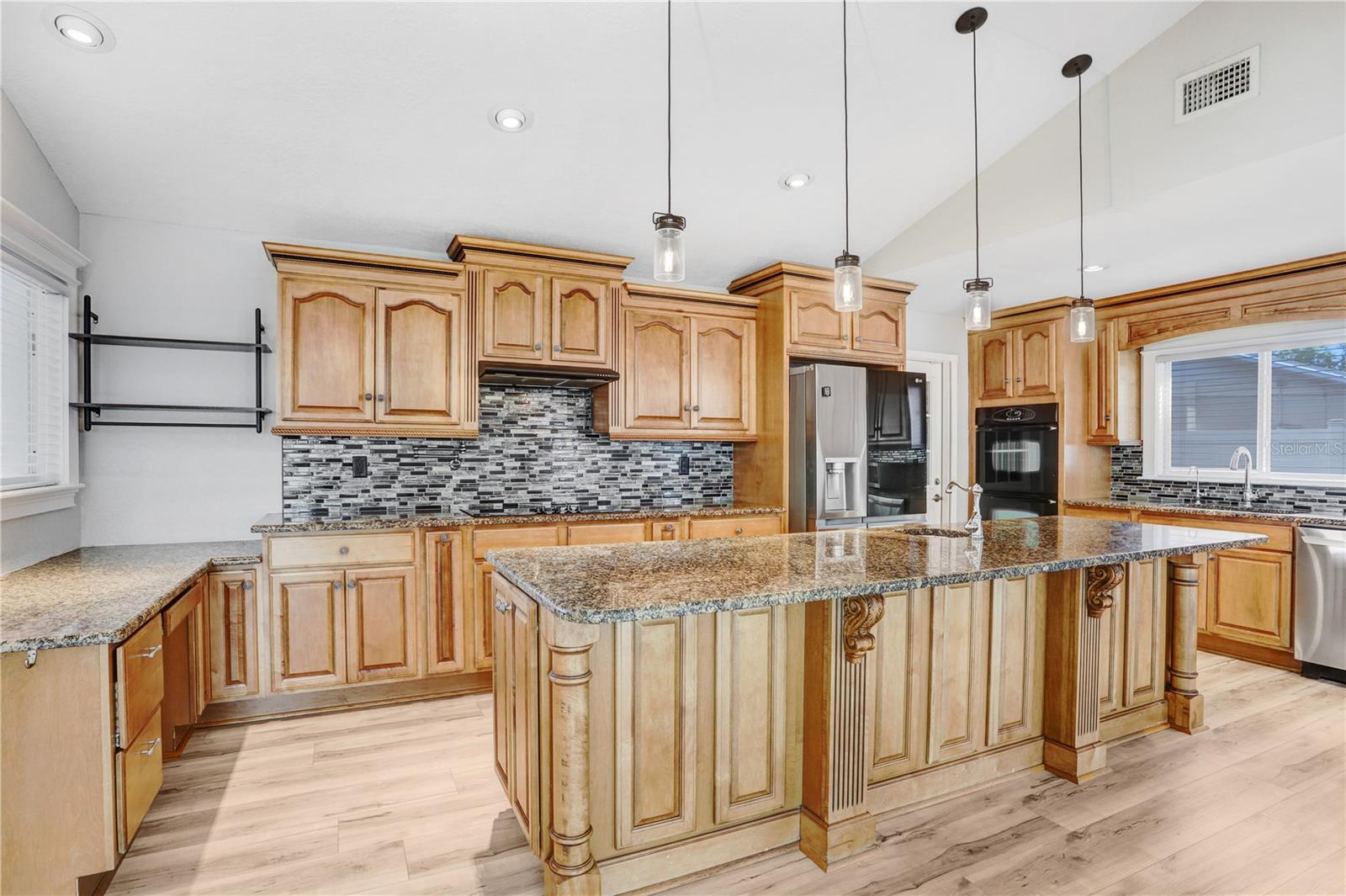 8404 BLACKSTONE CT