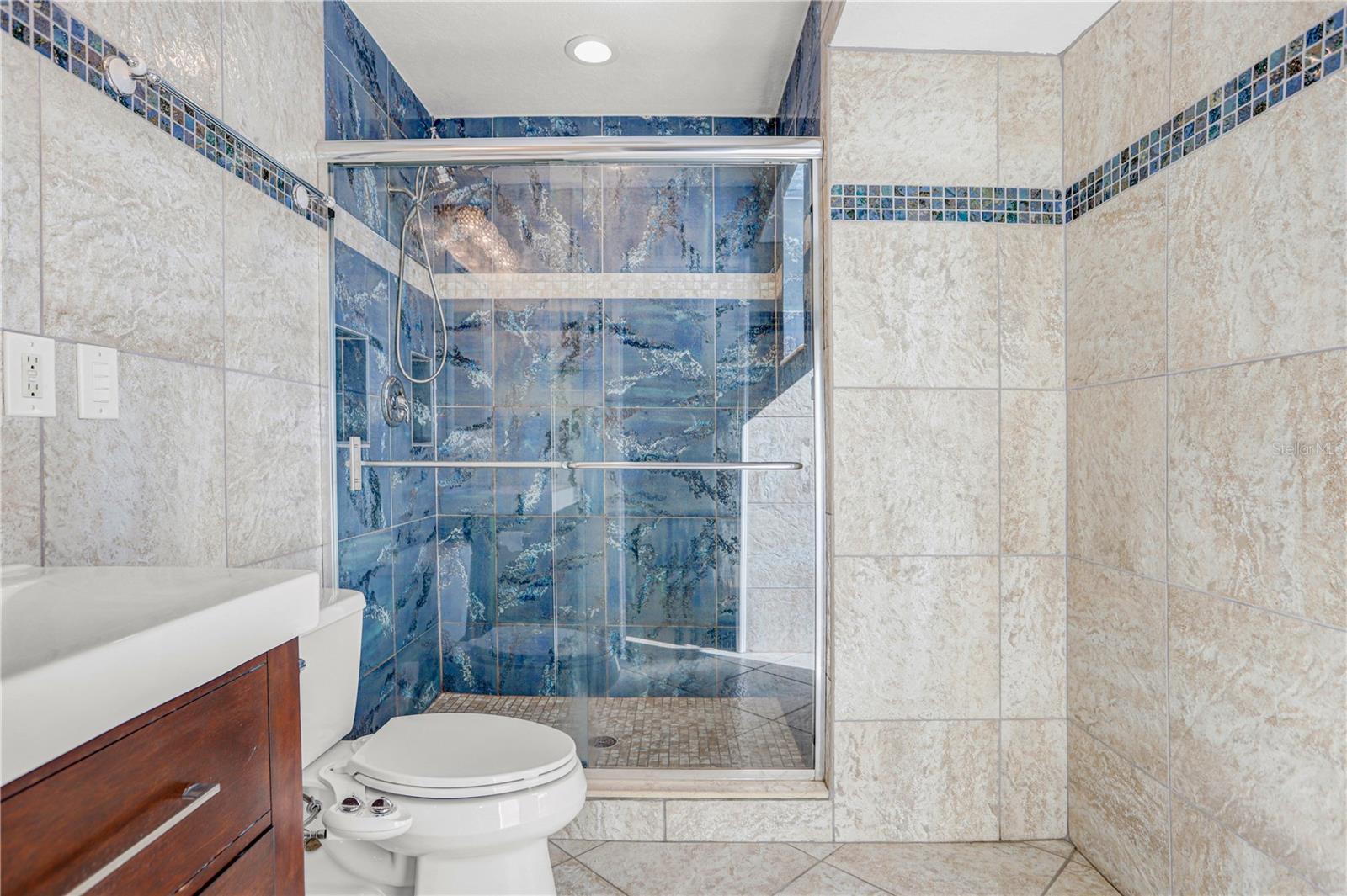 8404 BLACKSTONE CT
