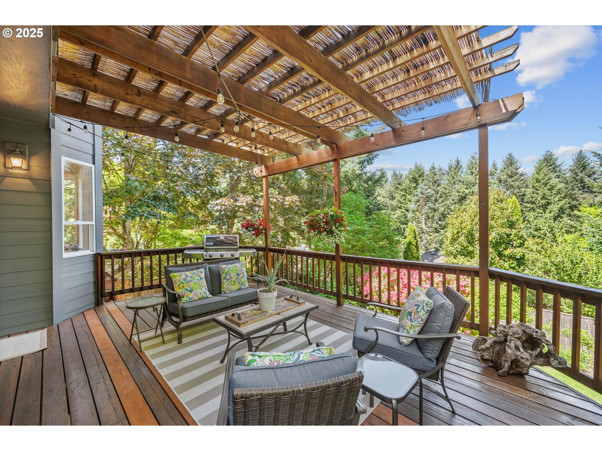 2255 RIVER HEIGHTS CIR