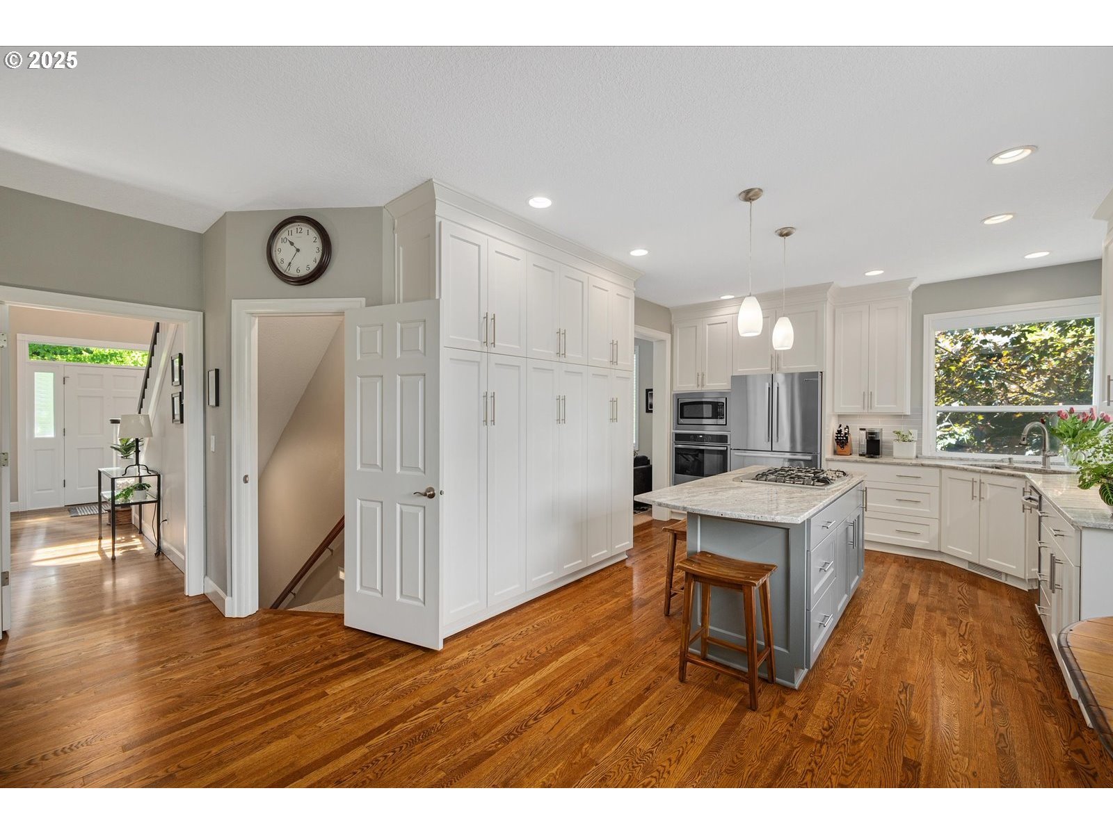 2255 RIVER HEIGHTS CIR