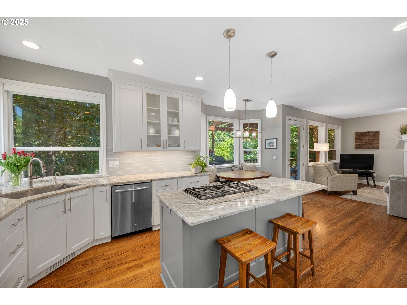 2255 RIVER HEIGHTS CIR