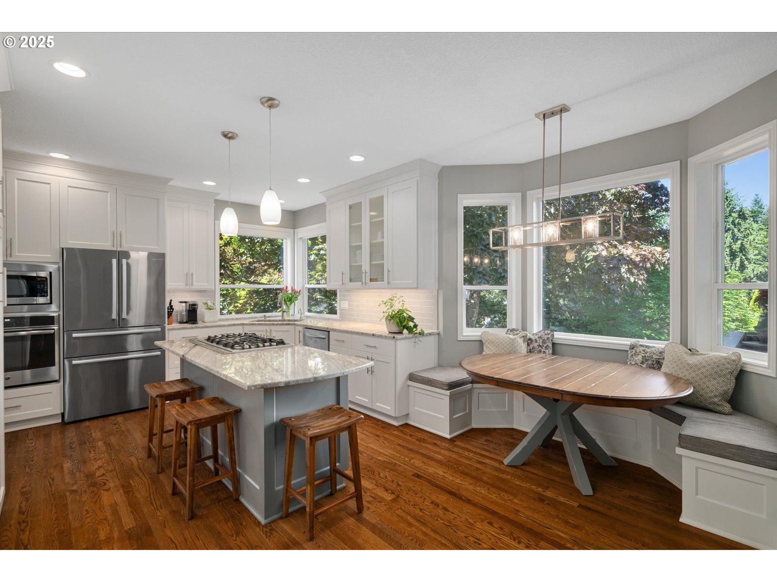 2255 RIVER HEIGHTS CIR