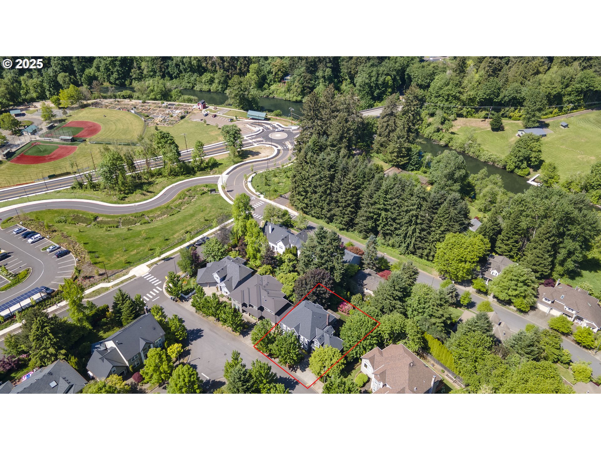 2255 RIVER HEIGHTS CIR
