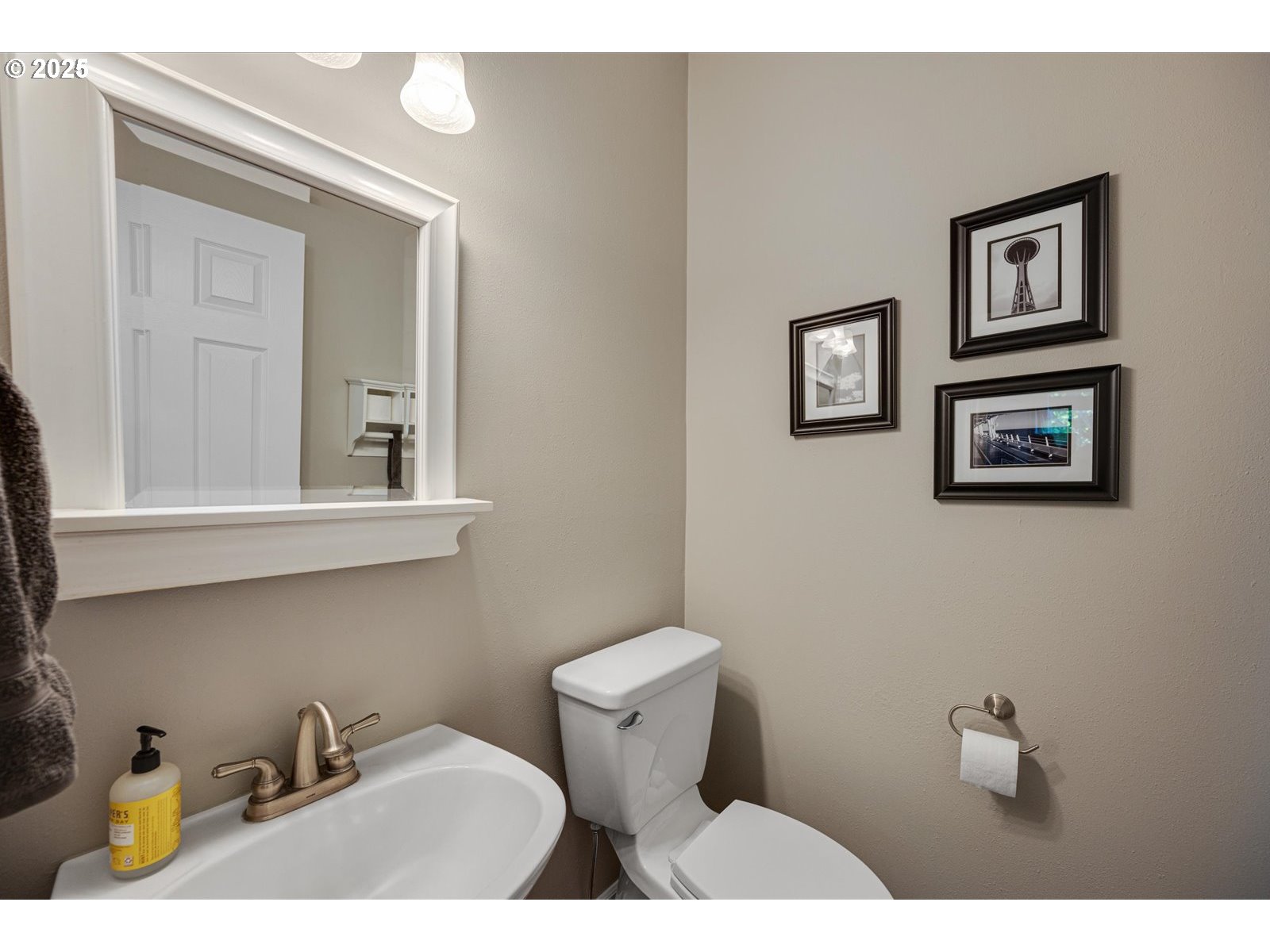 2255 RIVER HEIGHTS CIR
