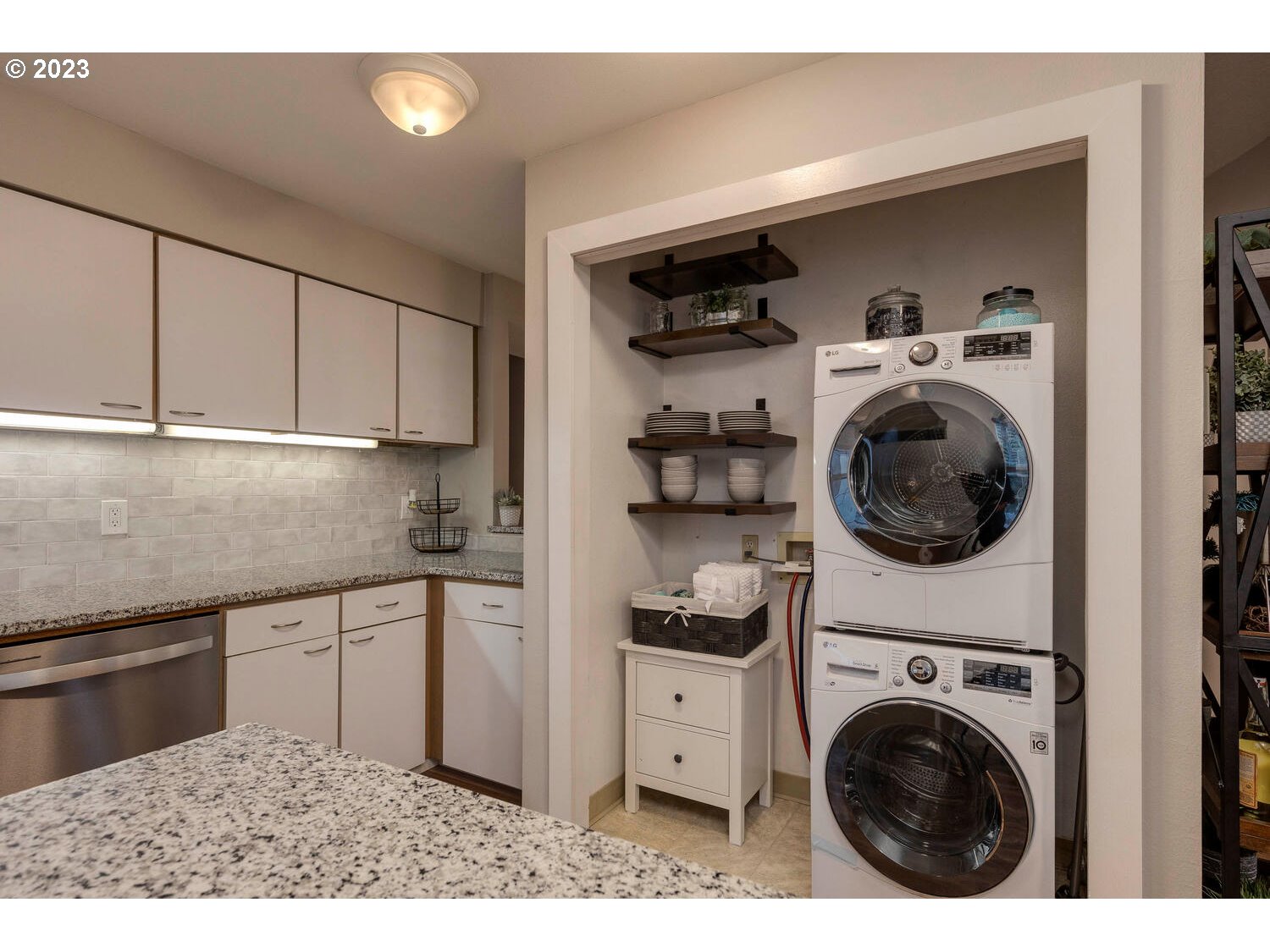 8315 SW CURRY DR Unit: C