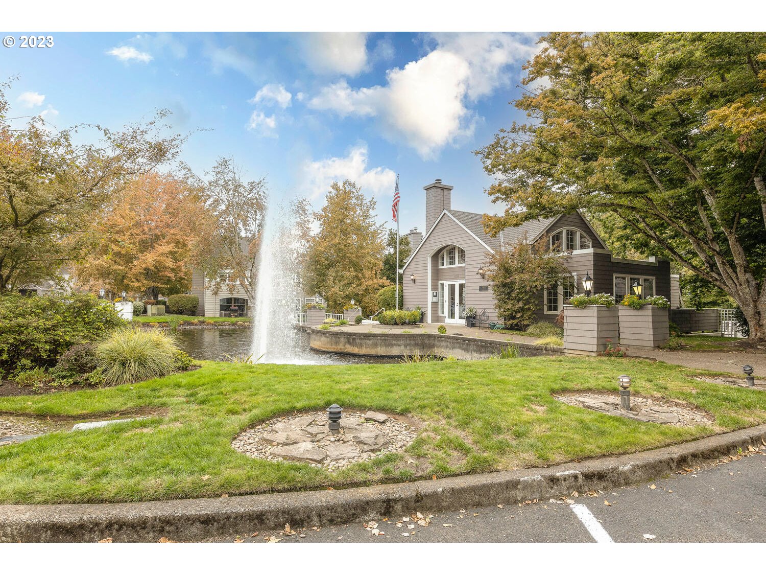 8315 SW CURRY DR Unit: C