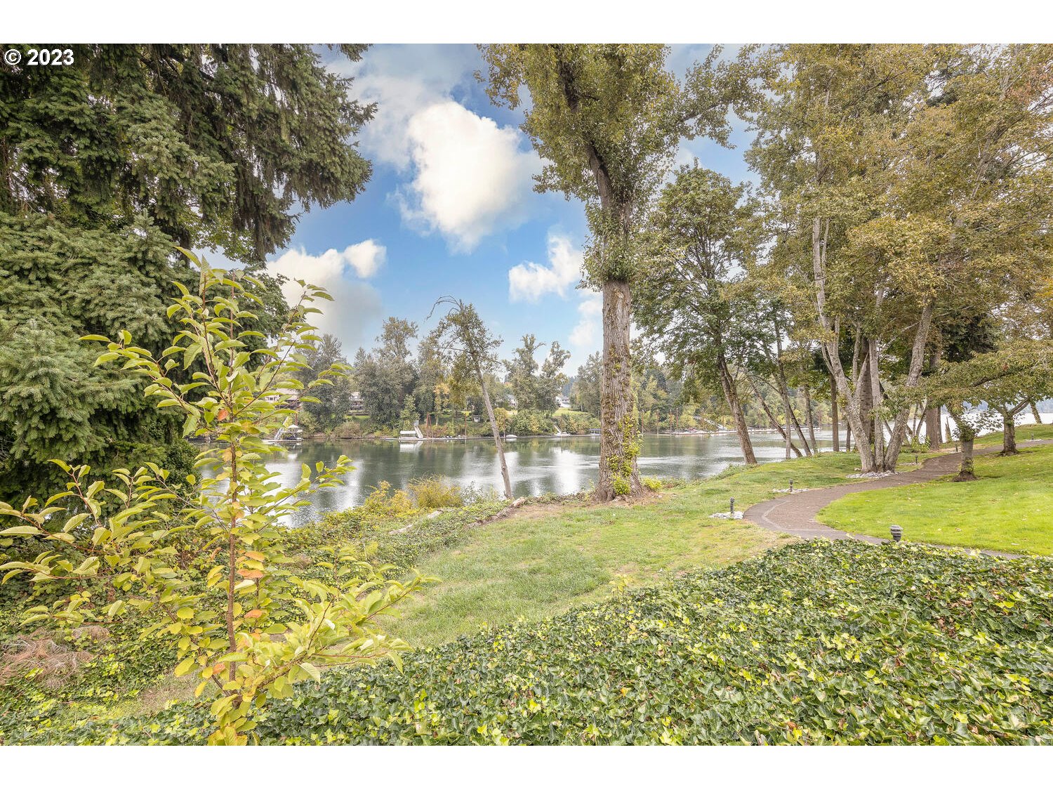 8315 SW CURRY DR Unit: C