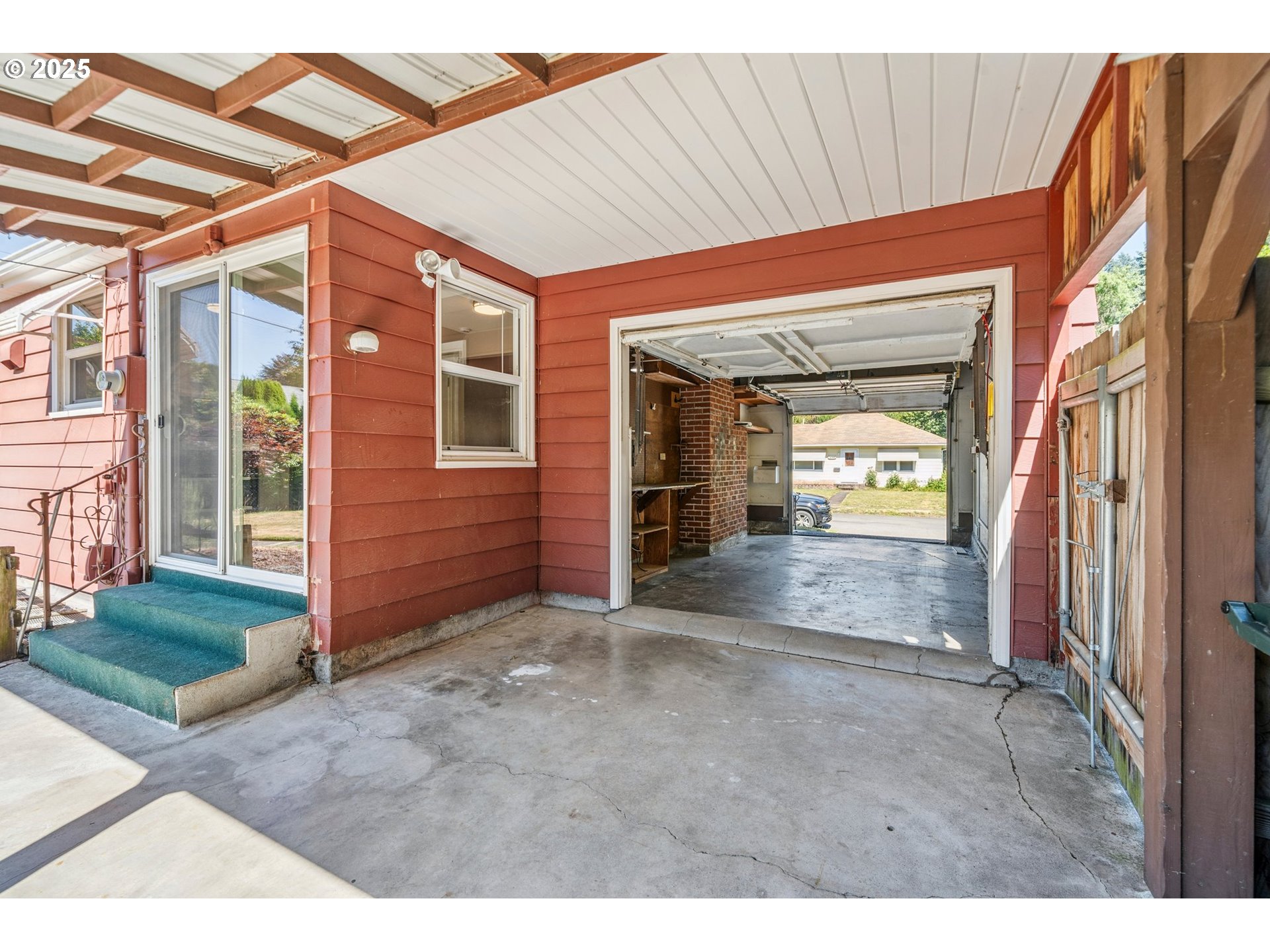 3415 NE 88TH AVE