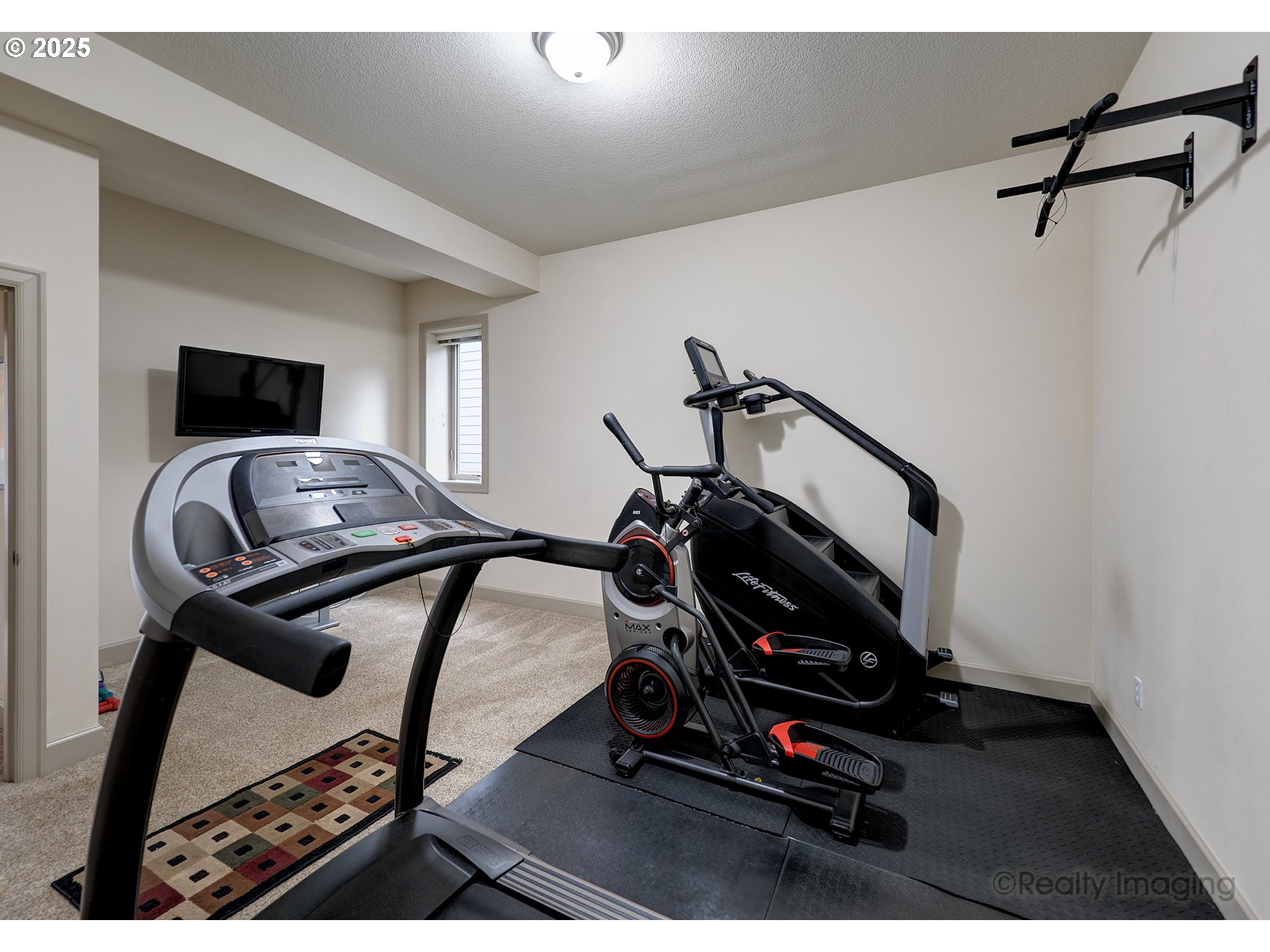 2050 ALPINE DR