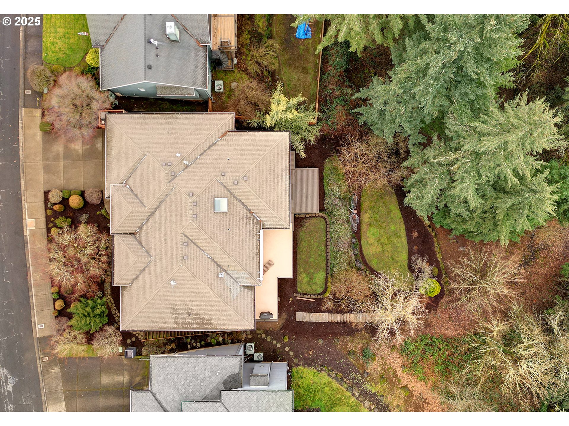 2050 ALPINE DR
