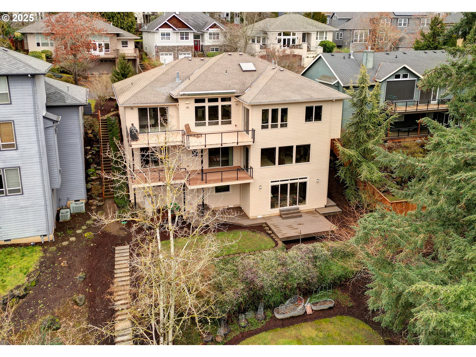 2050 ALPINE DR