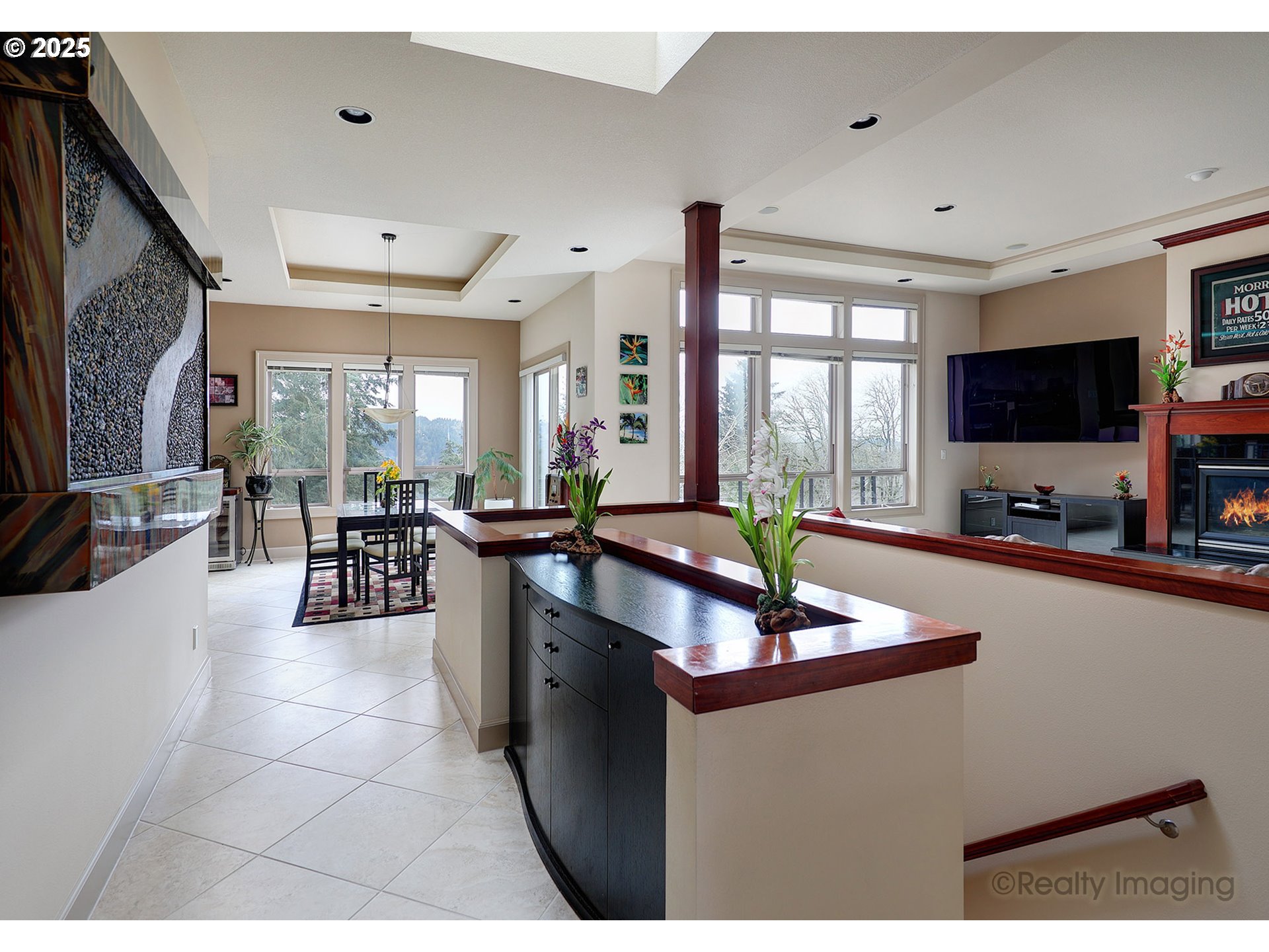 2050 ALPINE DR