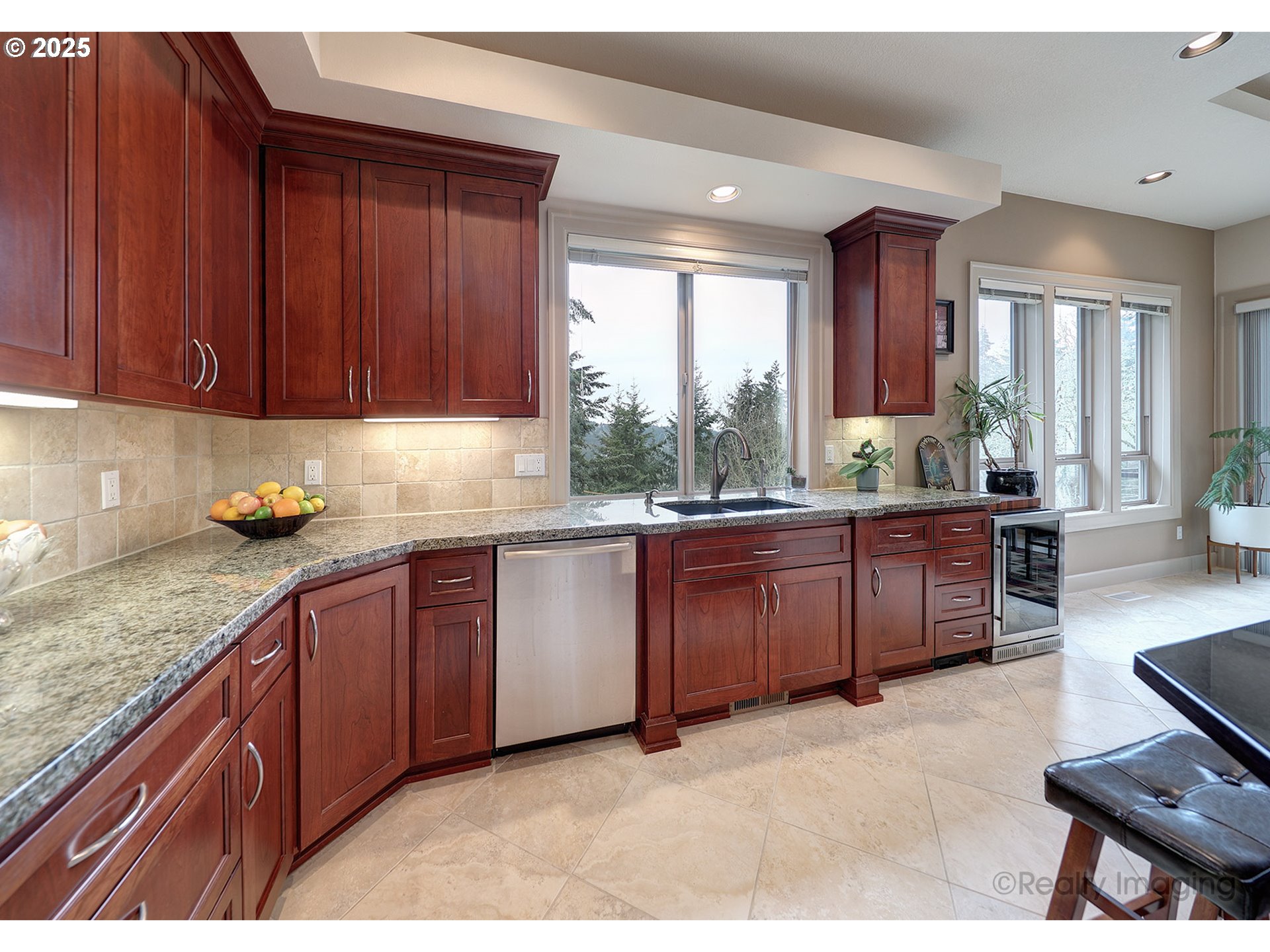 2050 ALPINE DR