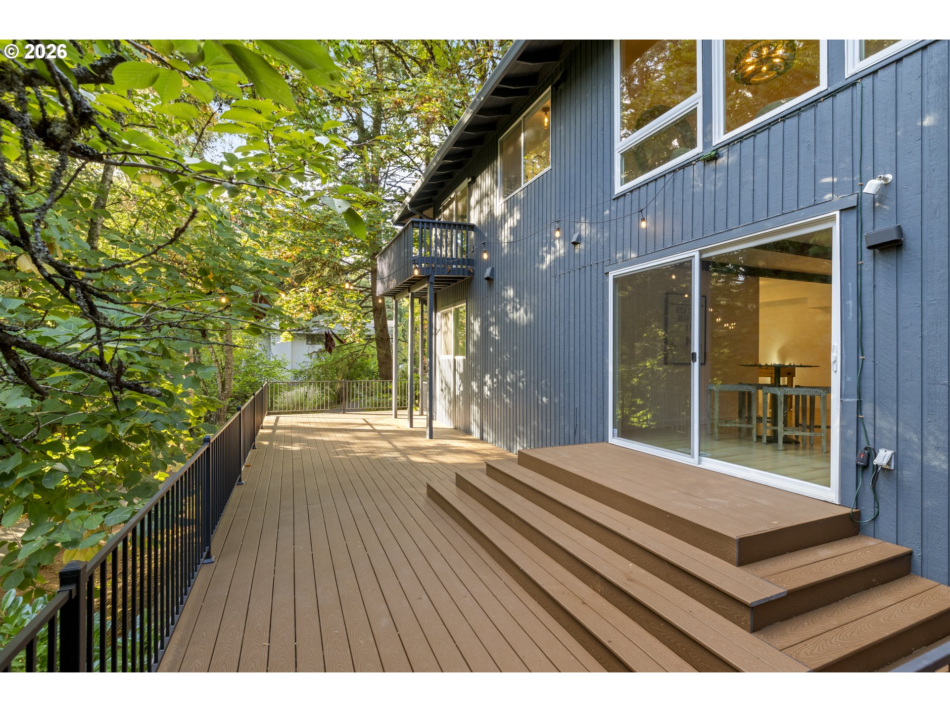 12 DA VINCI ST