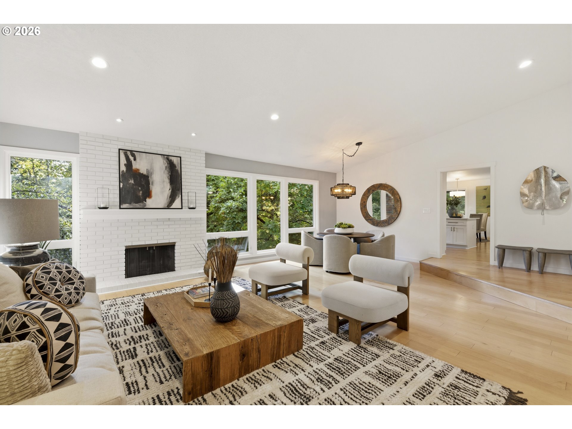12 DA VINCI ST