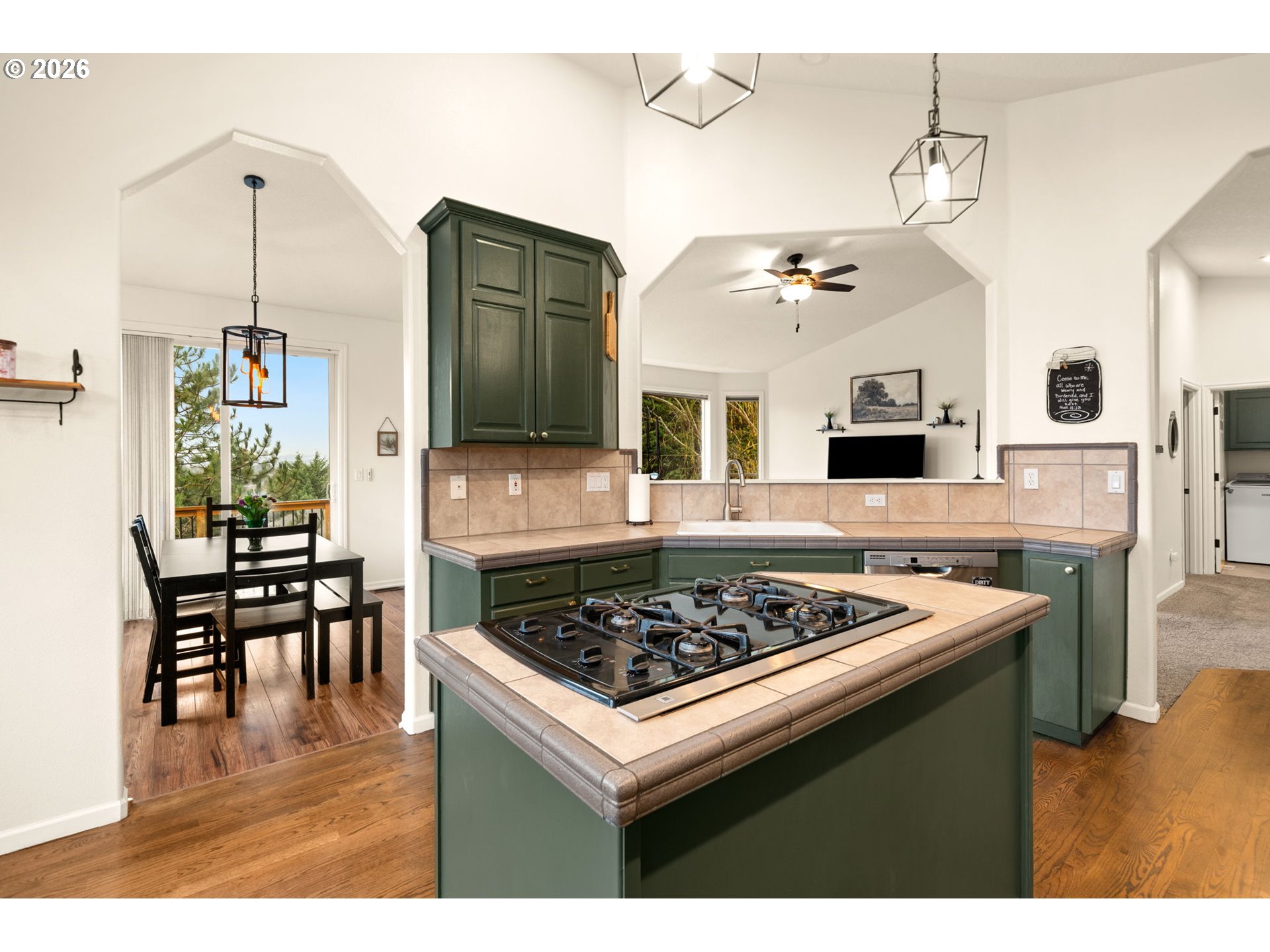 16117 SE GOOSEHOLLOW DR