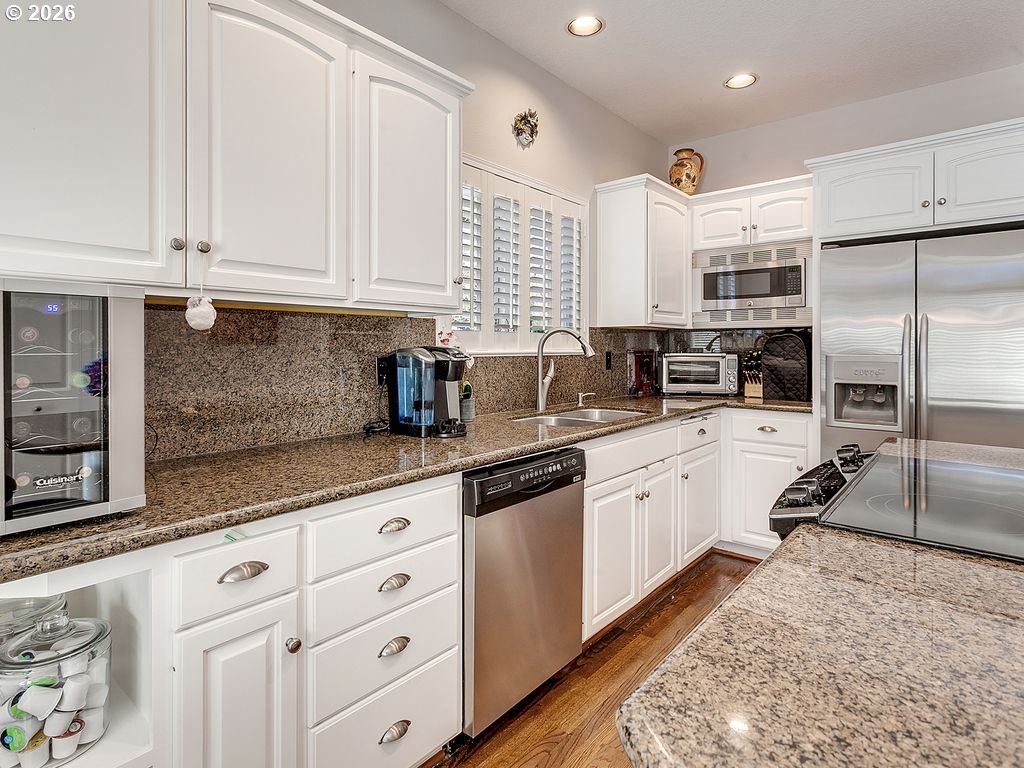 3011 CLUB HOUSE CT