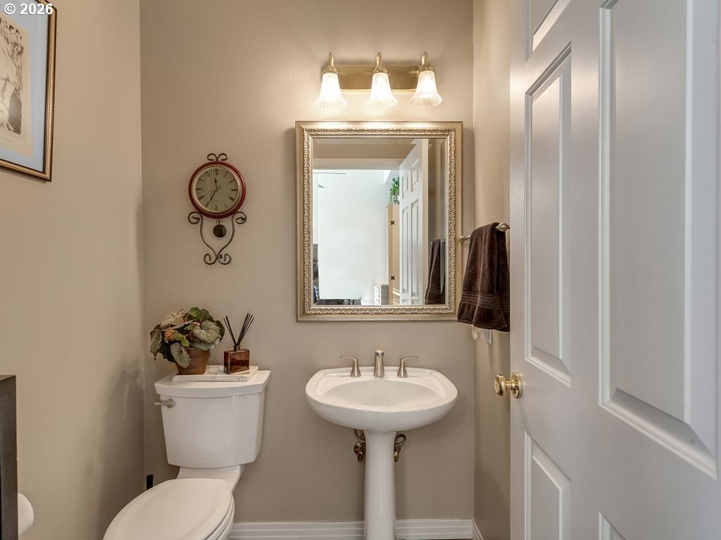 3011 CLUB HOUSE CT