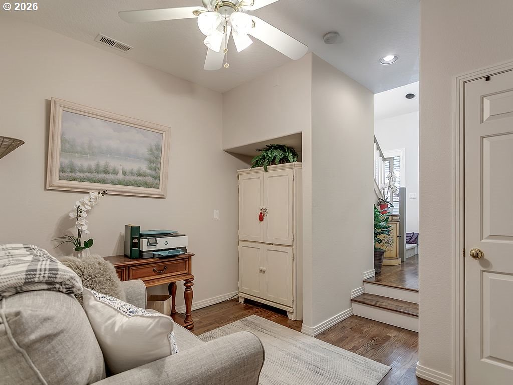 3011 CLUB HOUSE CT