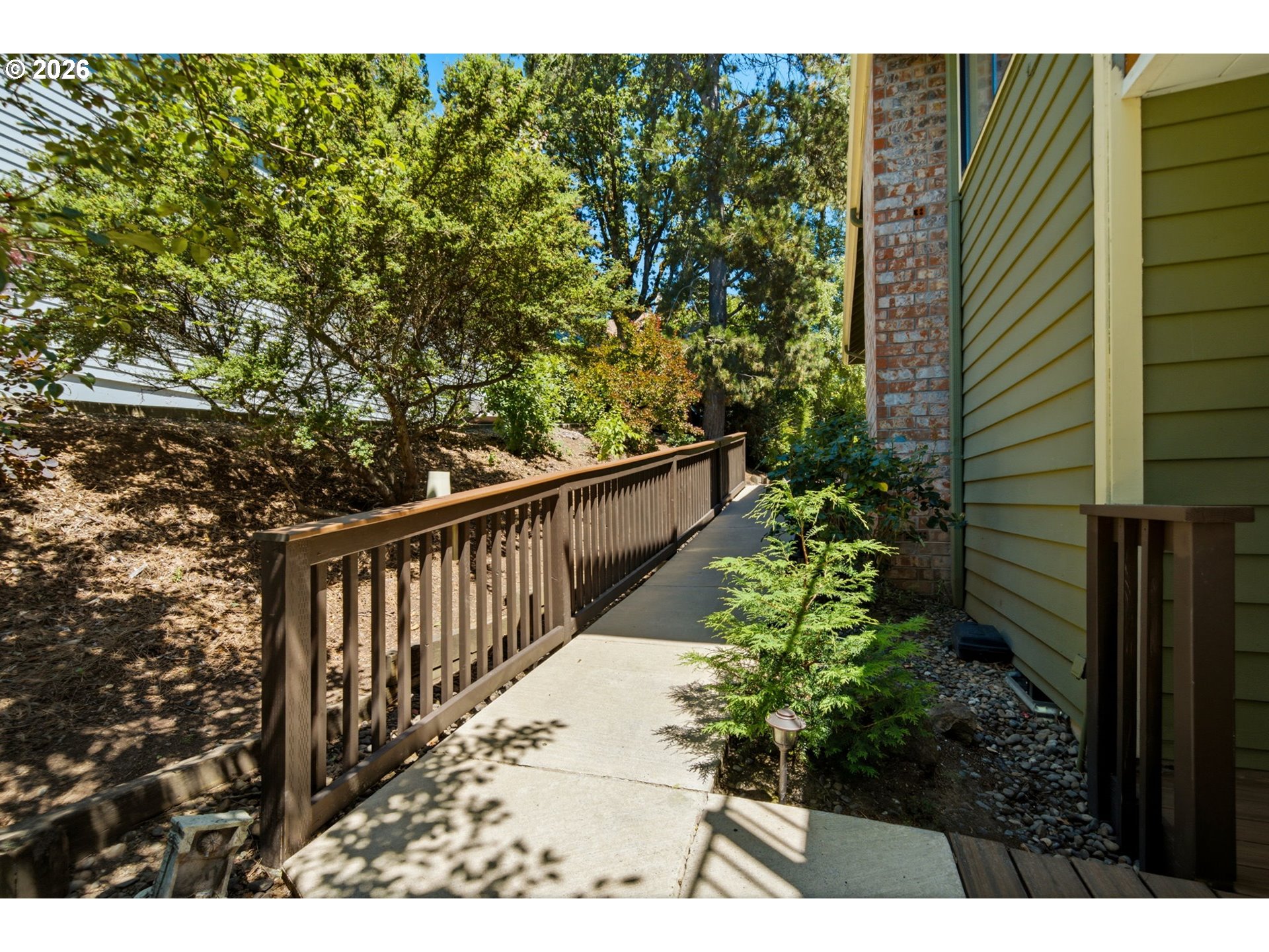 1804 HALL CT