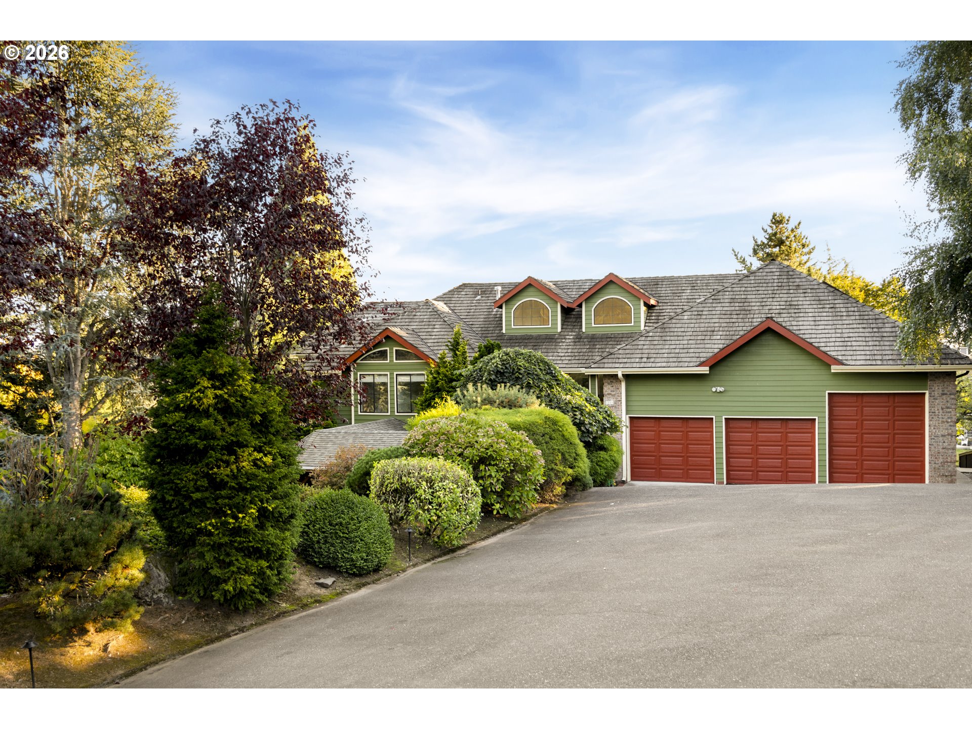 1804 HALL CT
