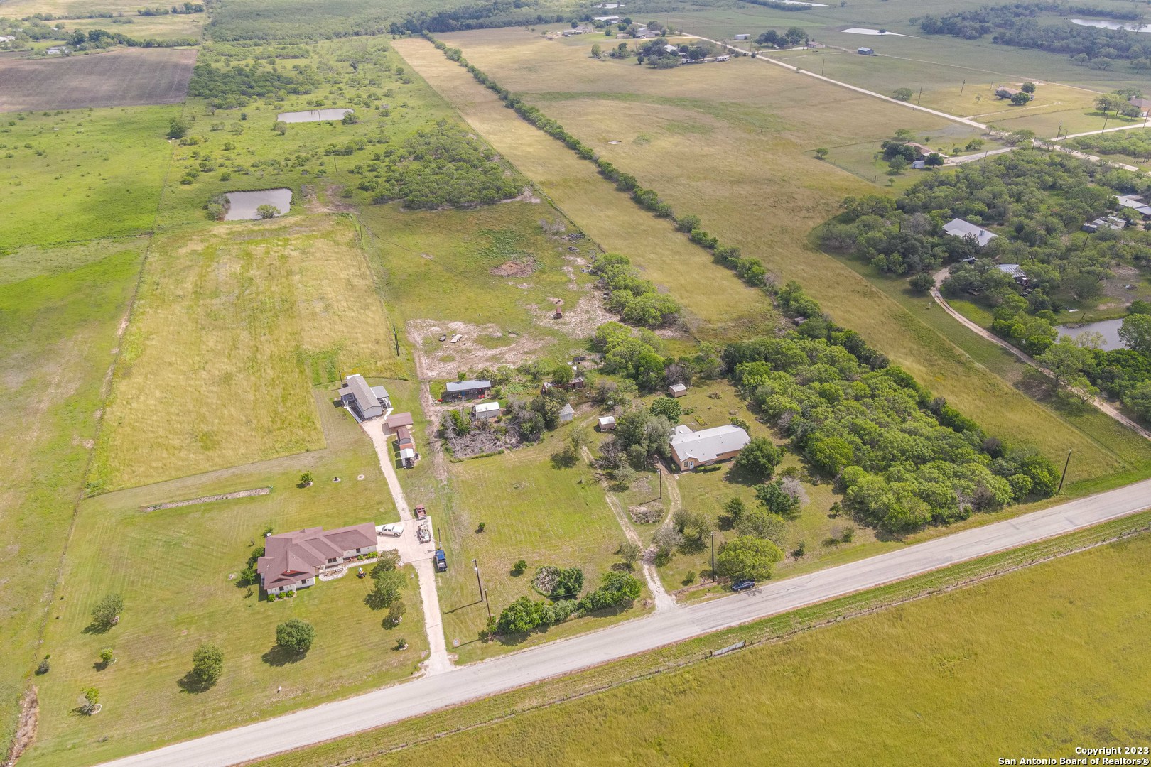 320 N Graytown Rd