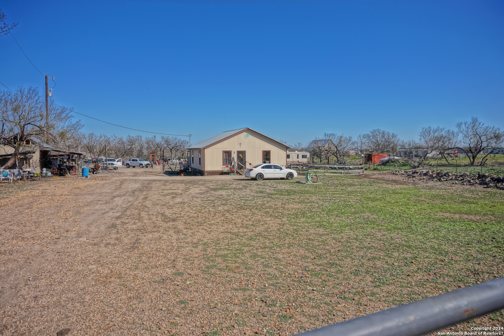 15749 LUCKEY RD