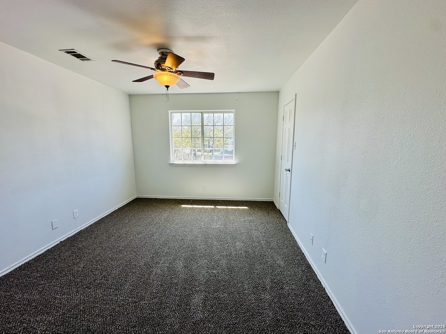 1064 Maltese ln
