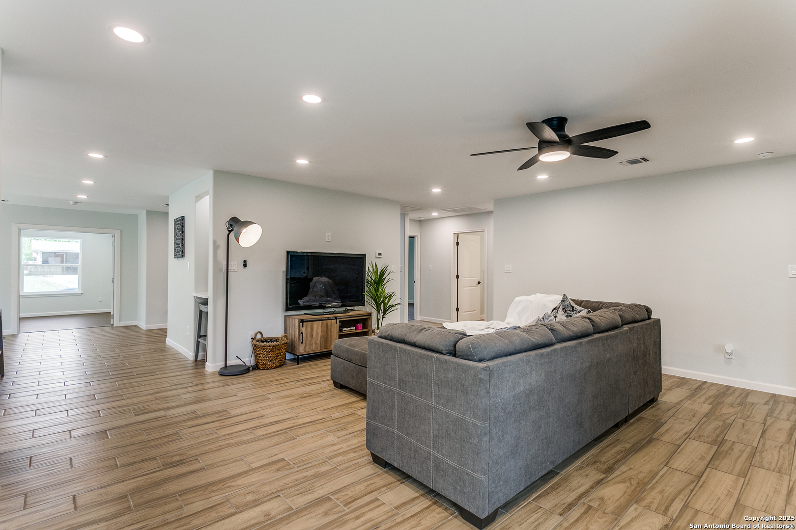 414 Devonshire