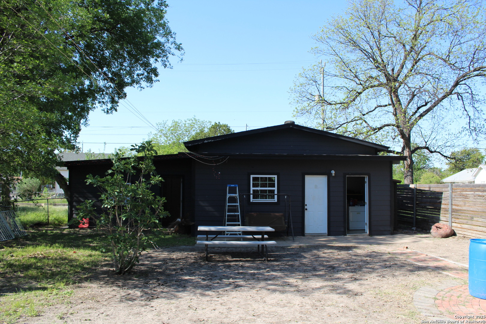 203 Forrest Ave