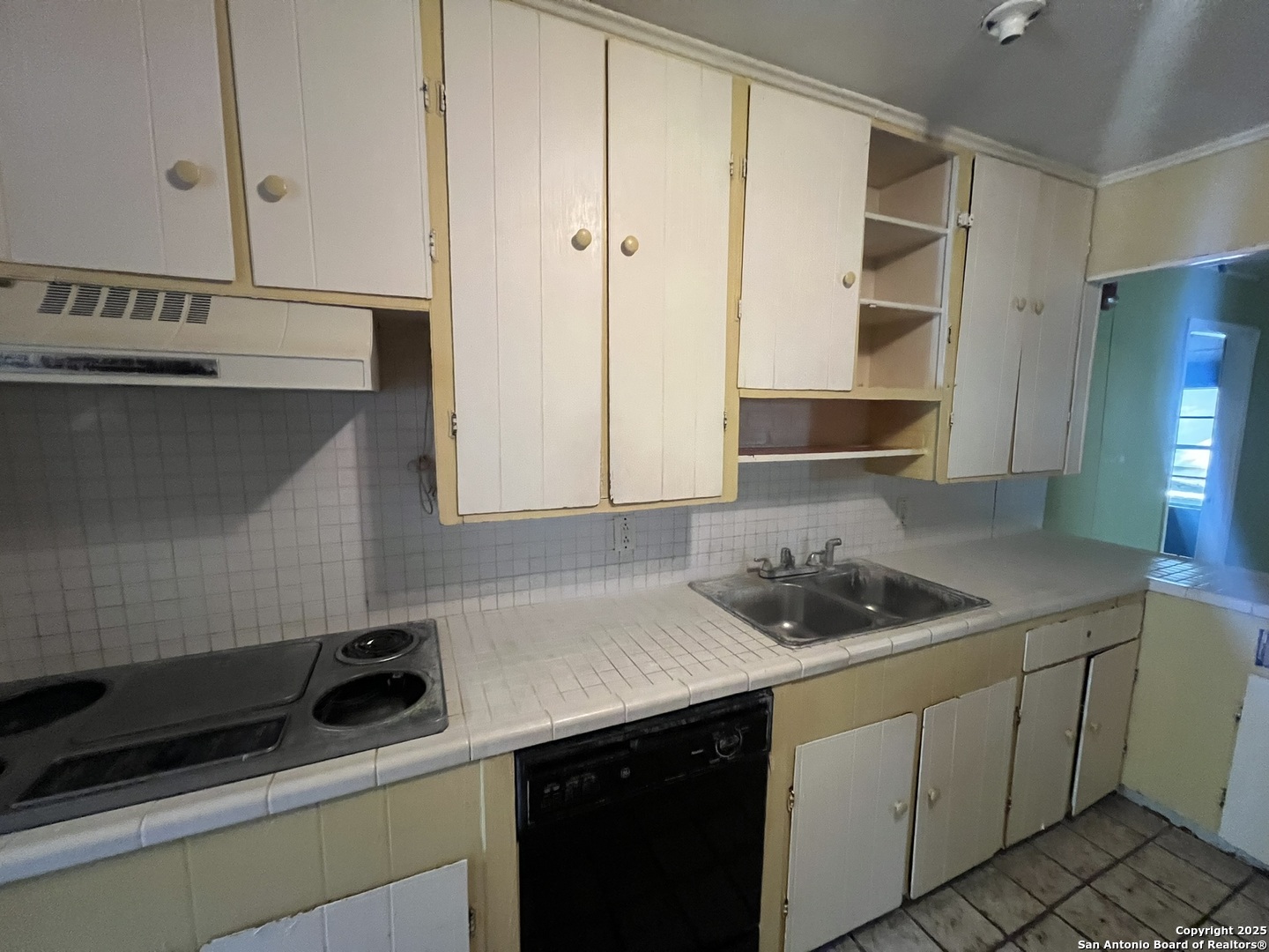 3702 Southport