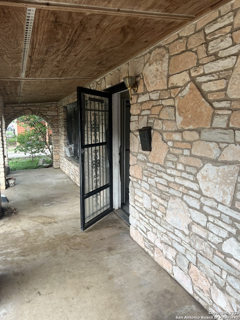 3702 Southport