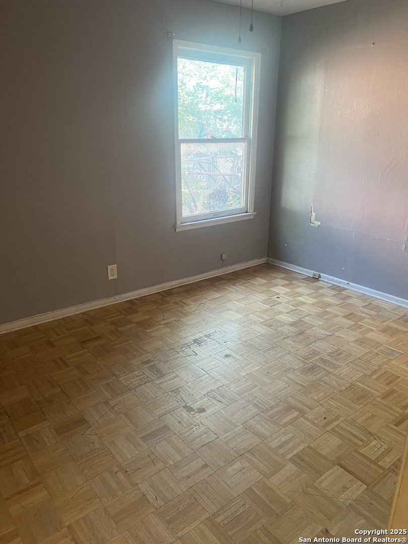 3702 Southport