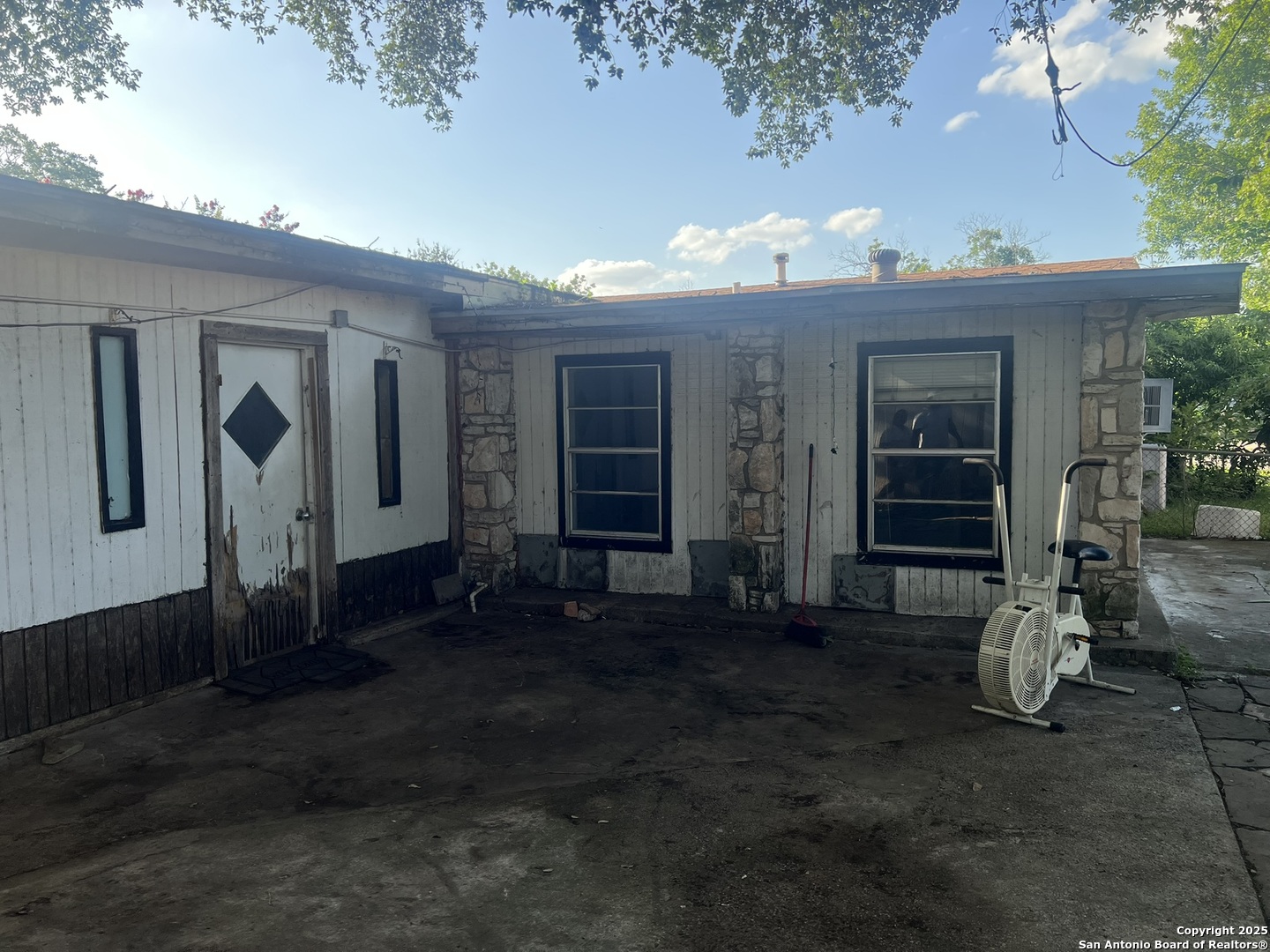 3702 Southport
