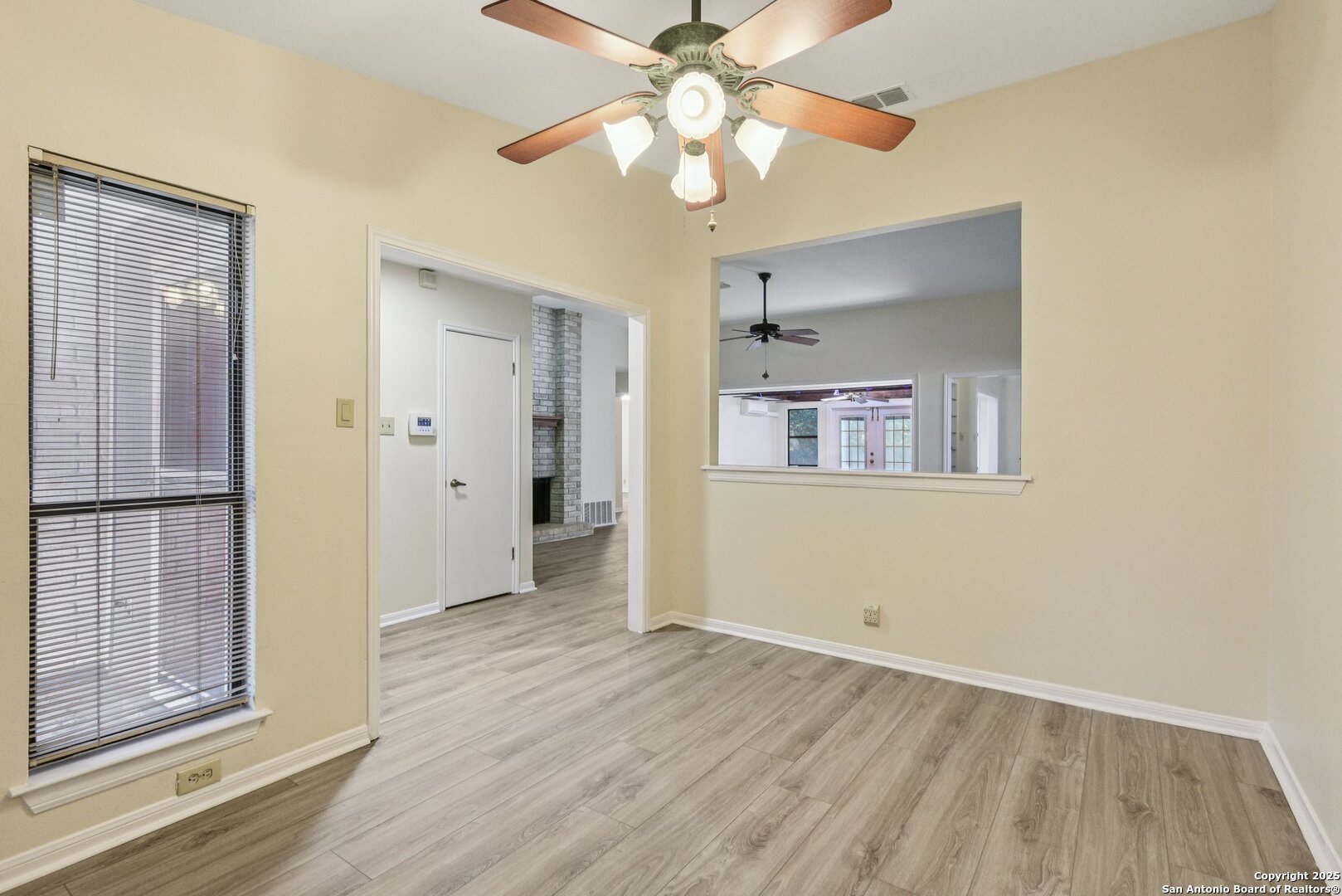 5904 Spring Valley
