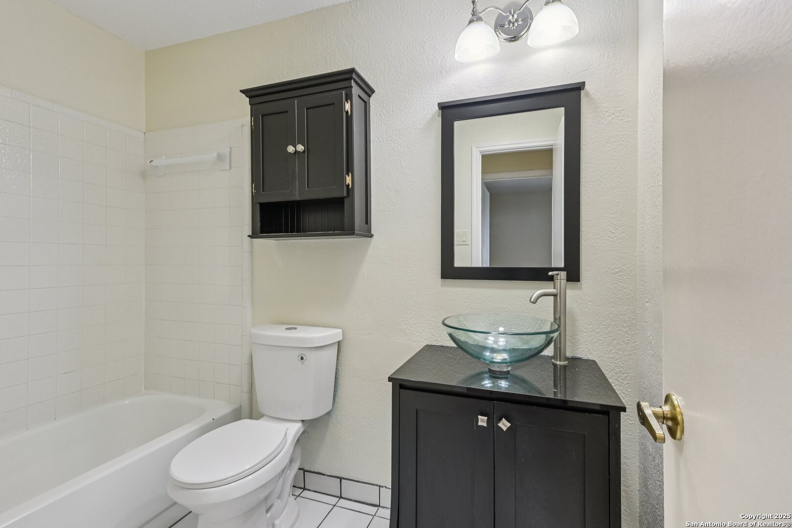 5904 Spring Valley
