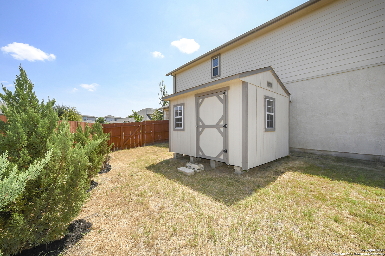 12523 E Wesley Creek