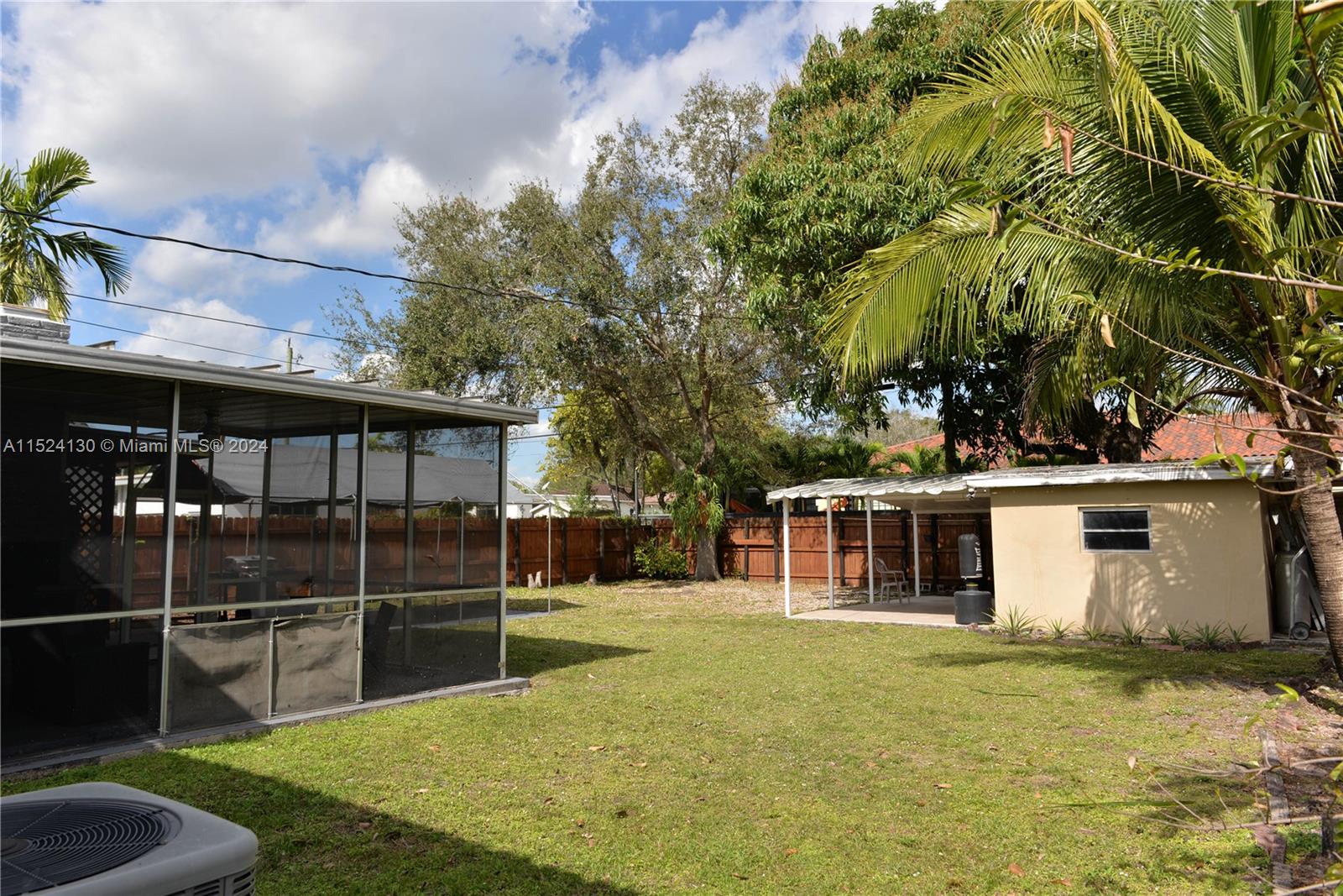 225 Lafayette Dr