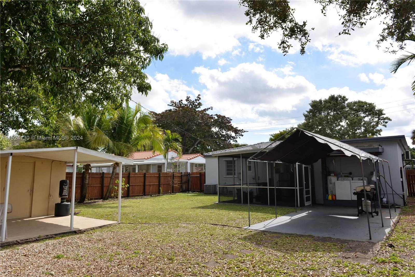 225 Lafayette Dr