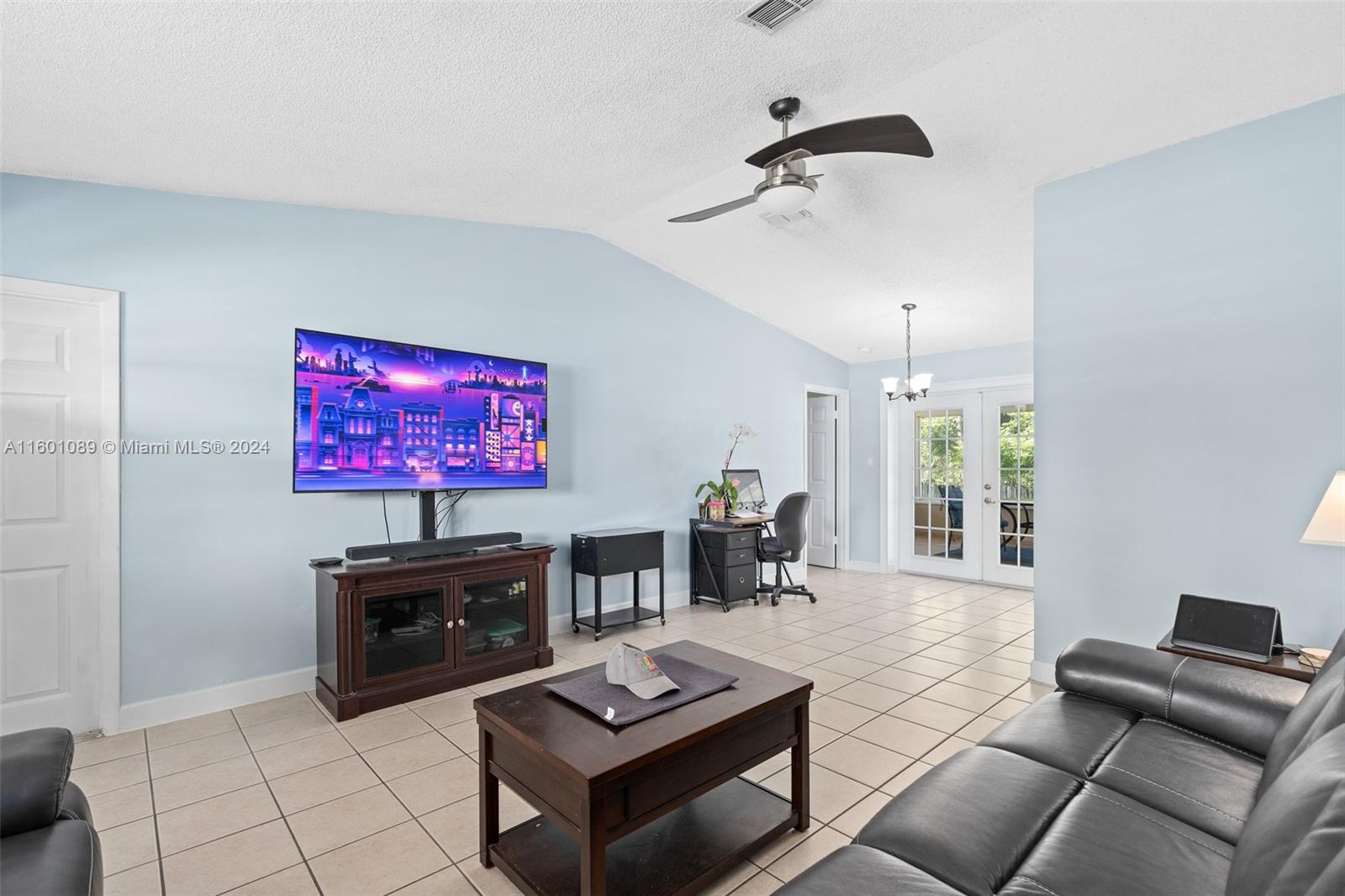 8900 Brackenwood DR