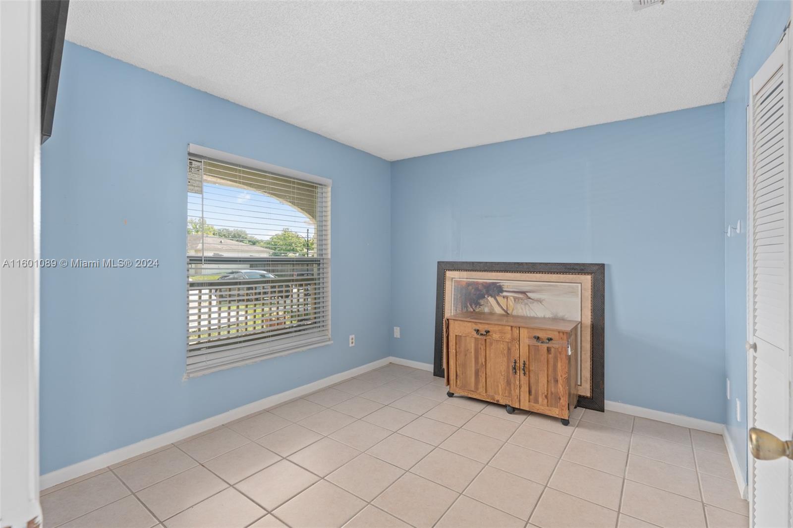 8900 Brackenwood DR