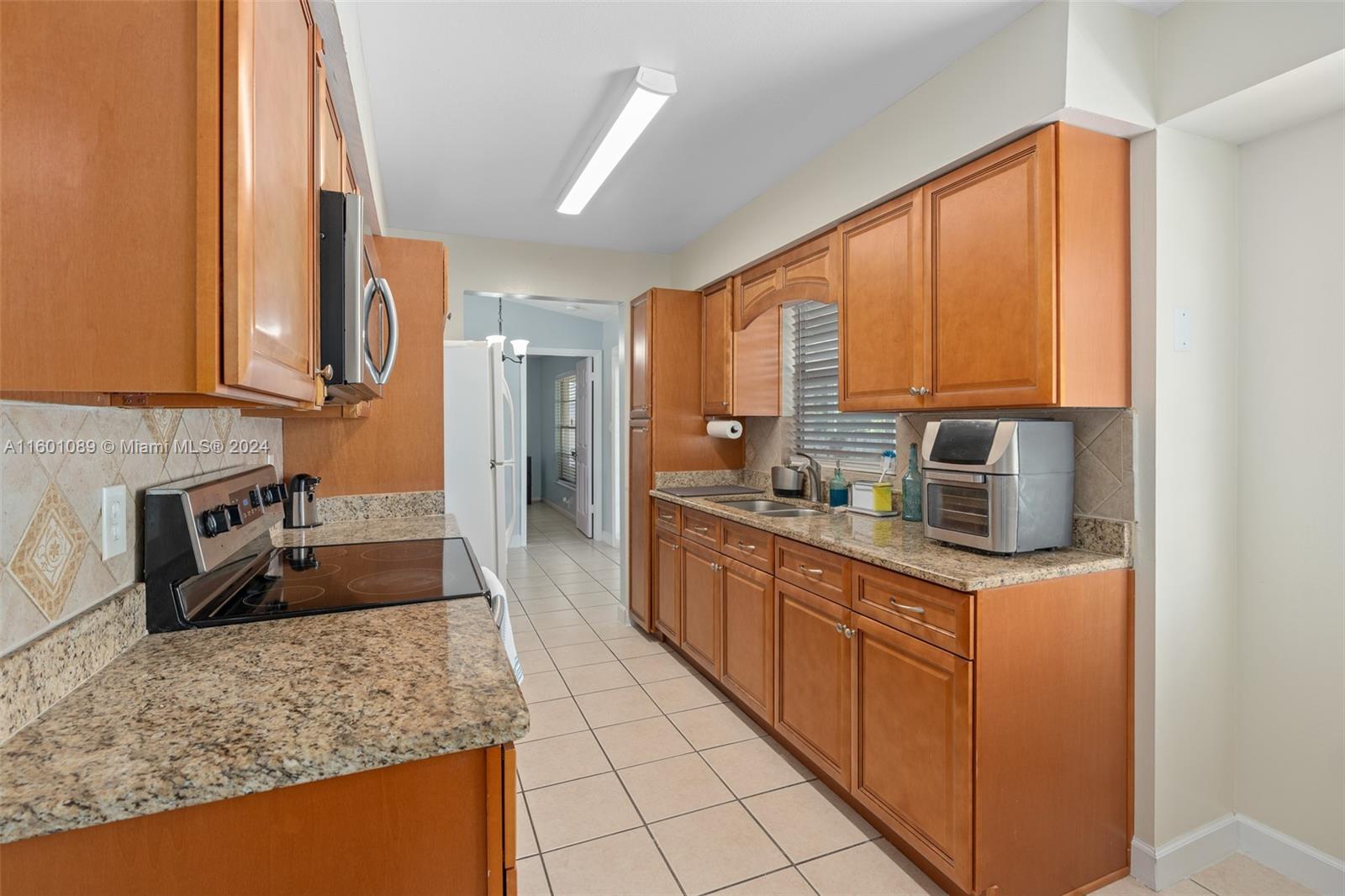 8900 Brackenwood DR