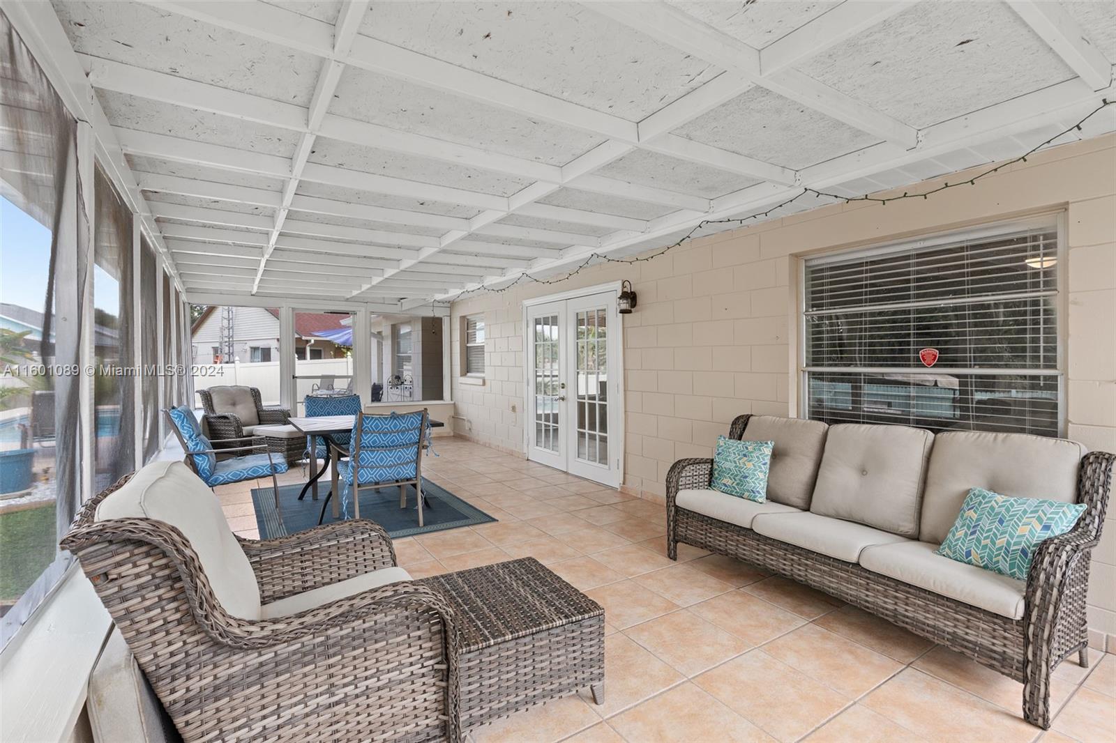 8900 Brackenwood DR